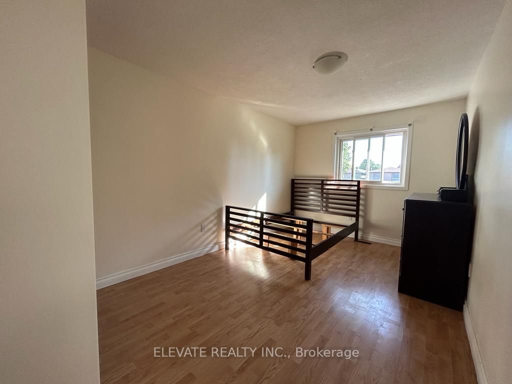 86 Pepperell Cres