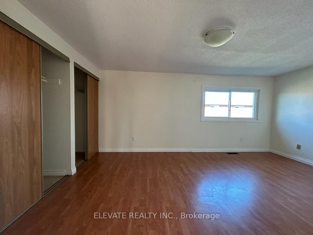 86 Pepperell Cres