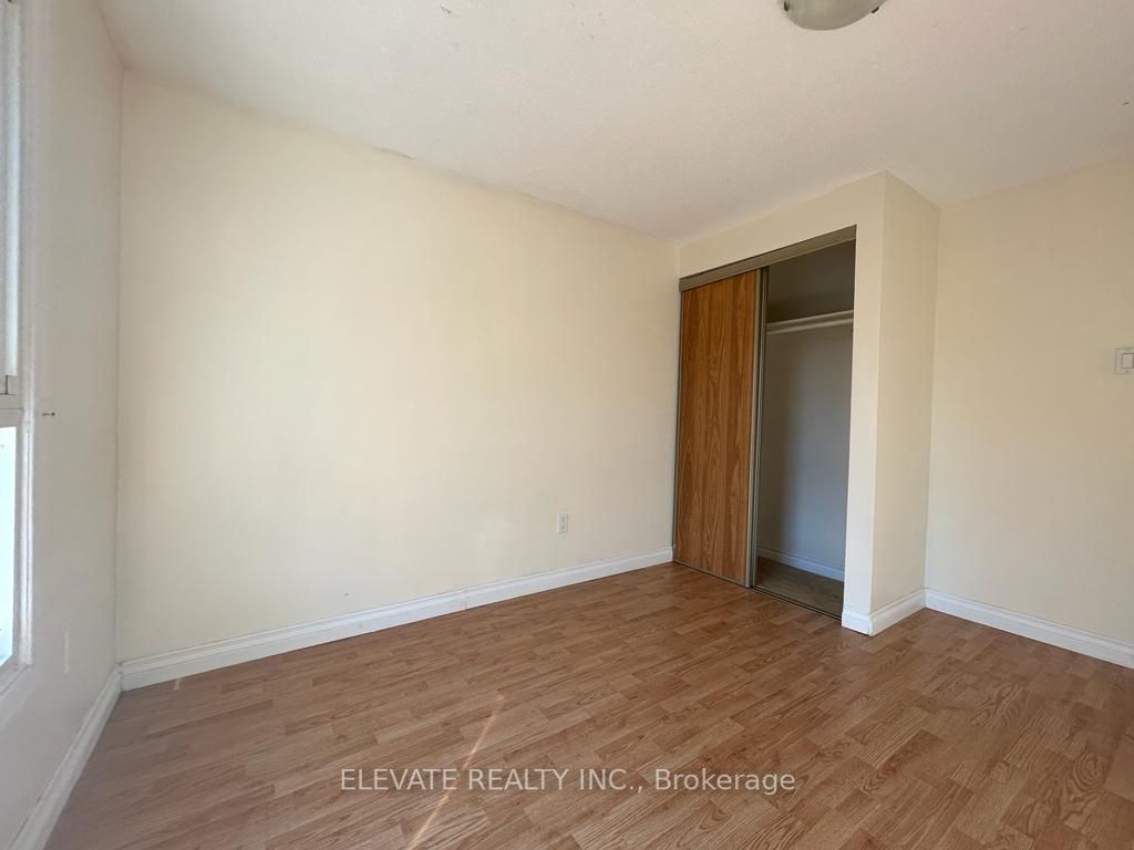 86 Pepperell Cres