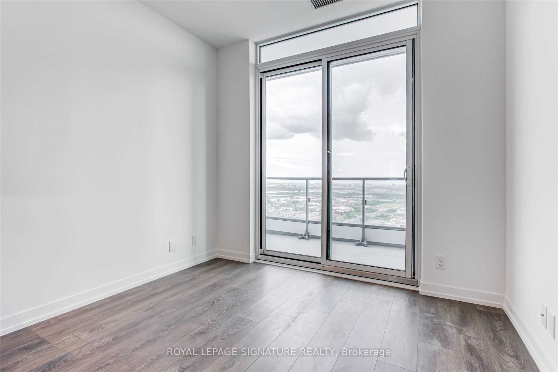 950 Portage Parkway, #3207