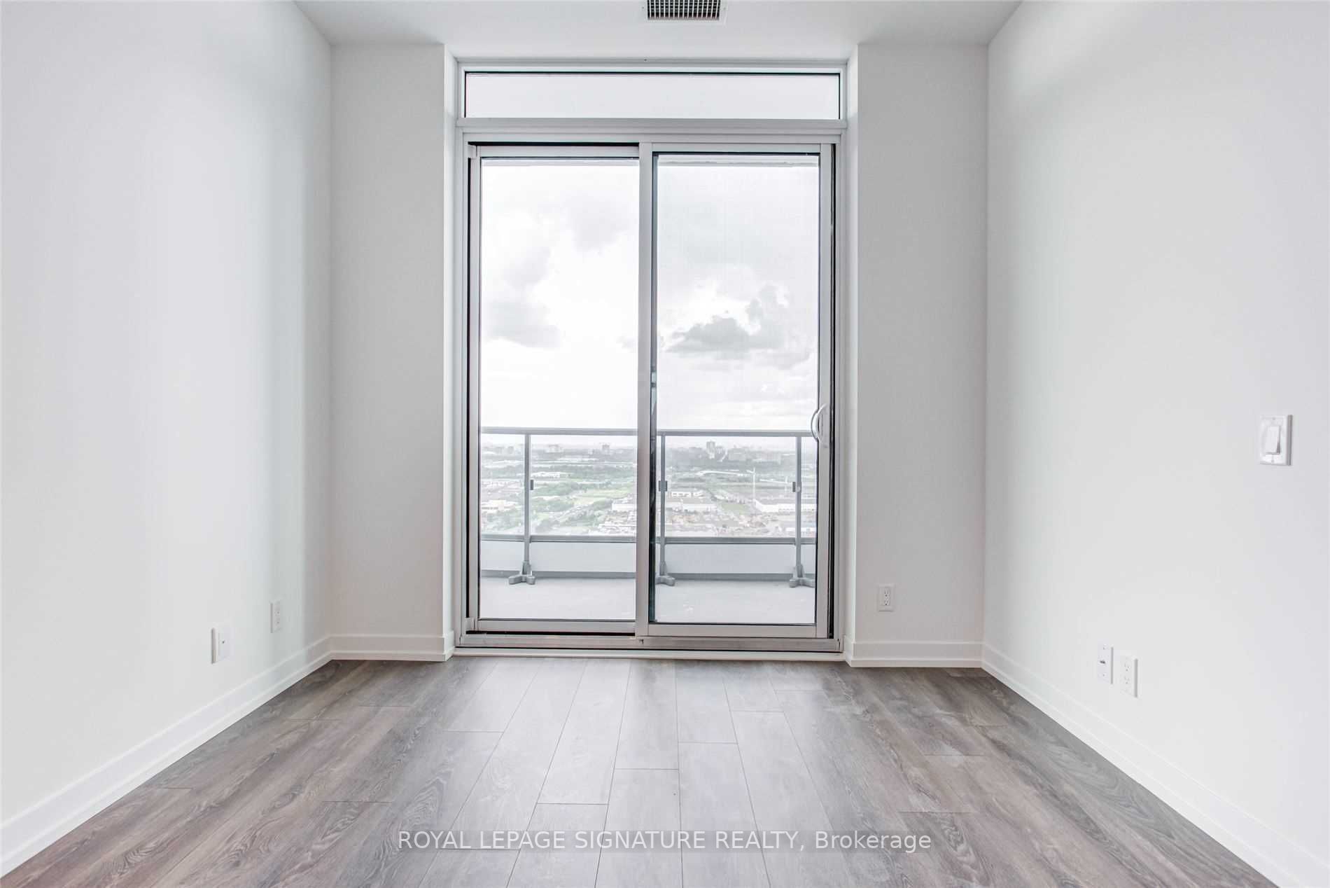 950 Portage Parkway, #3207
