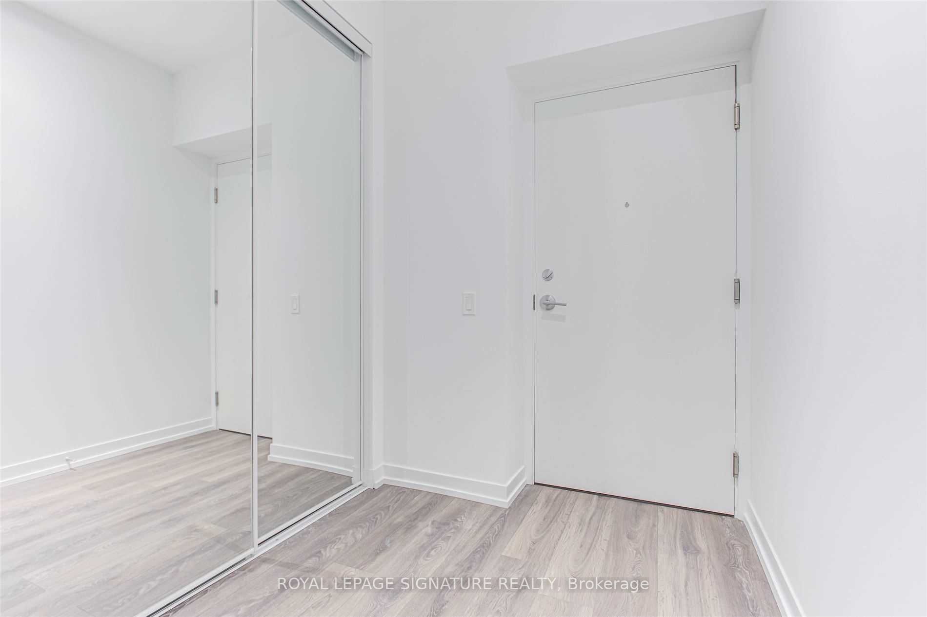950 Portage Pkwy, #3207
