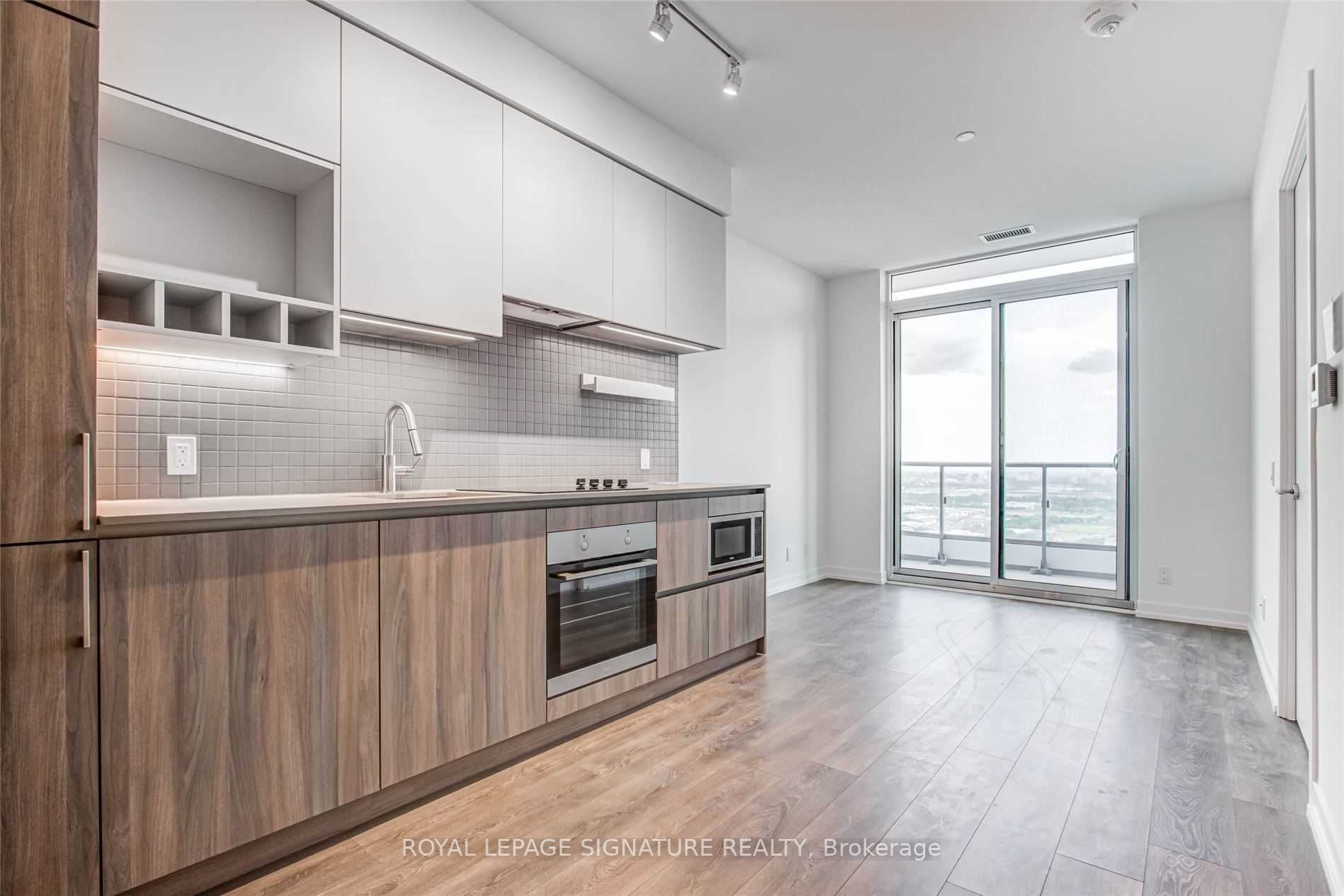 950 Portage Parkway, #3207
