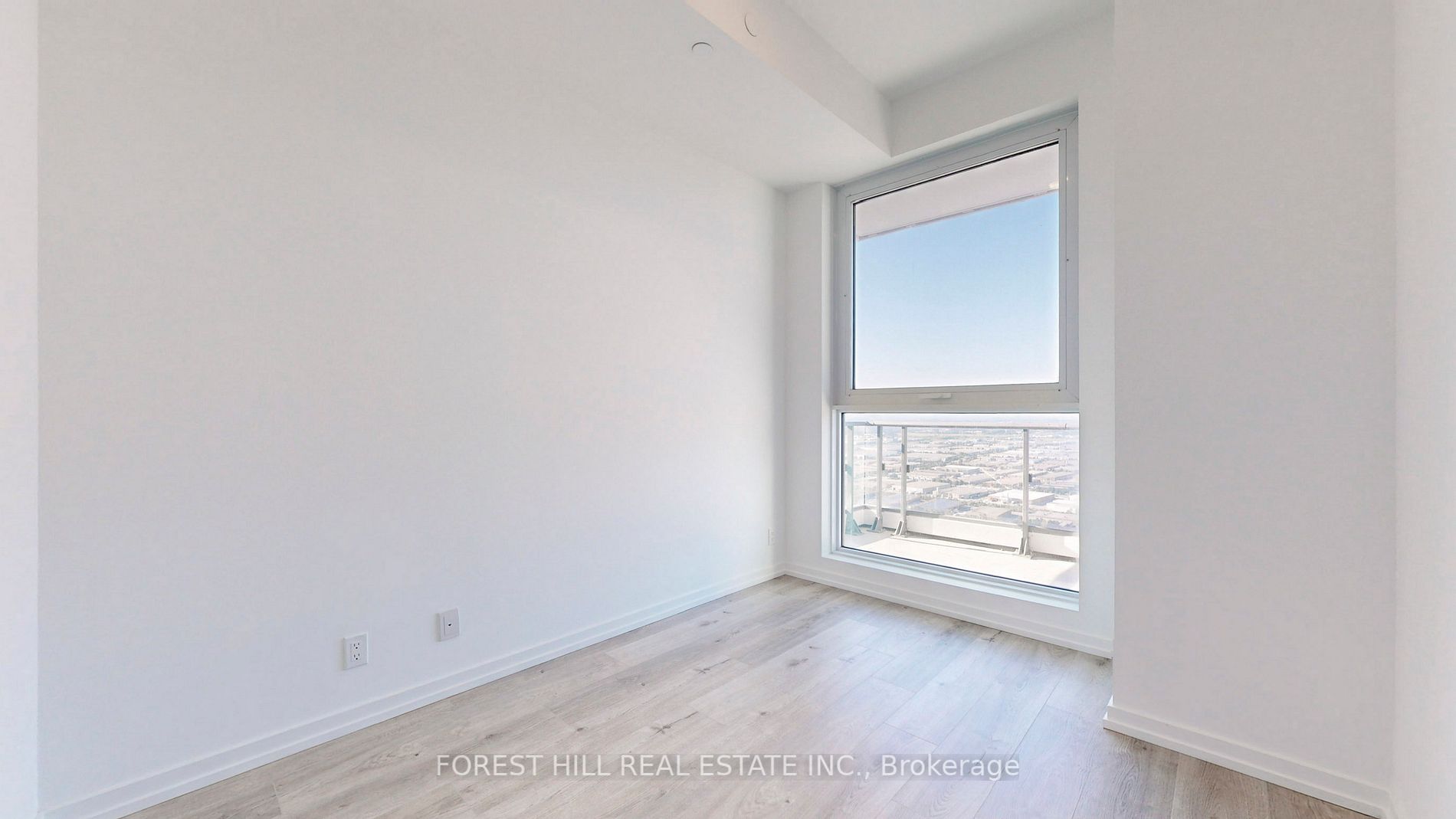 7890 Jane St, #4807