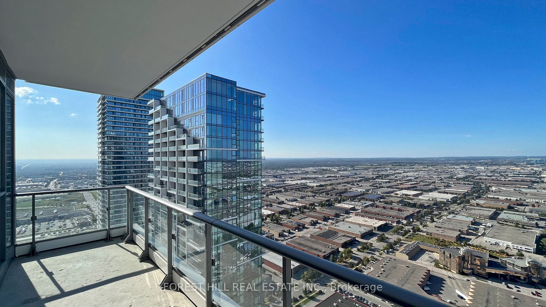 7890 Jane St, #4807