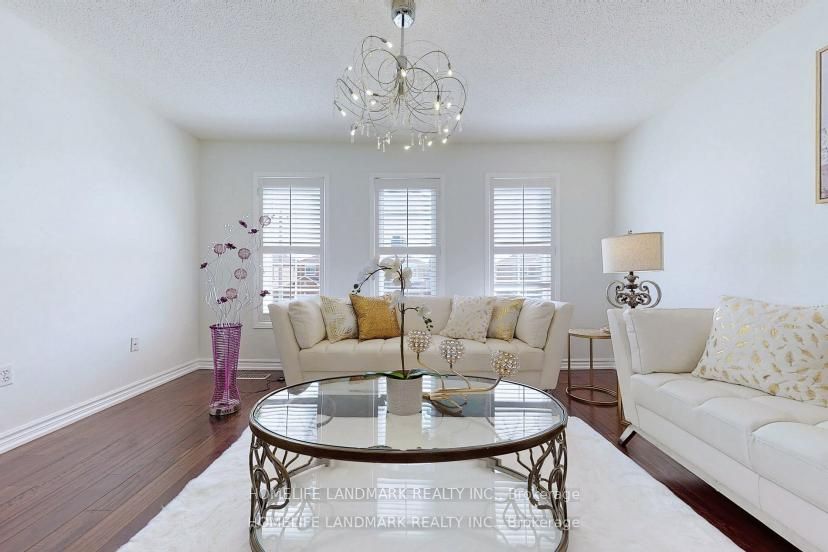 135 Stonebriar Dr