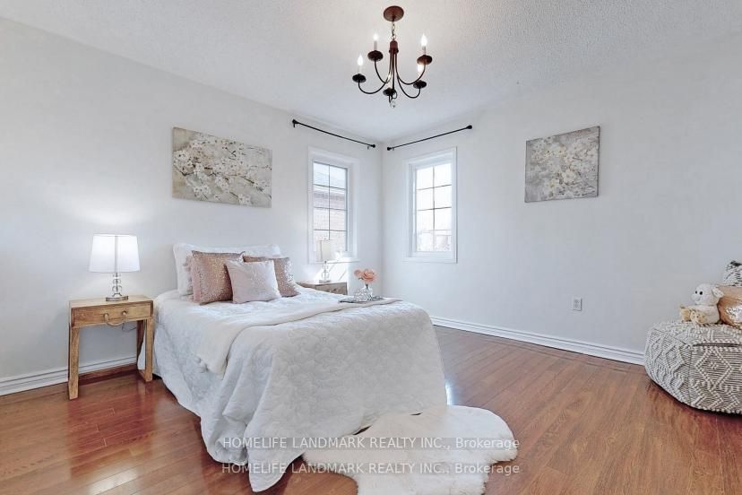 135 Stonebriar Dr