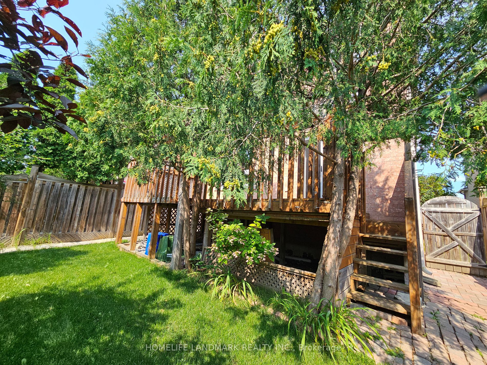 135 Stonebriar Dr
