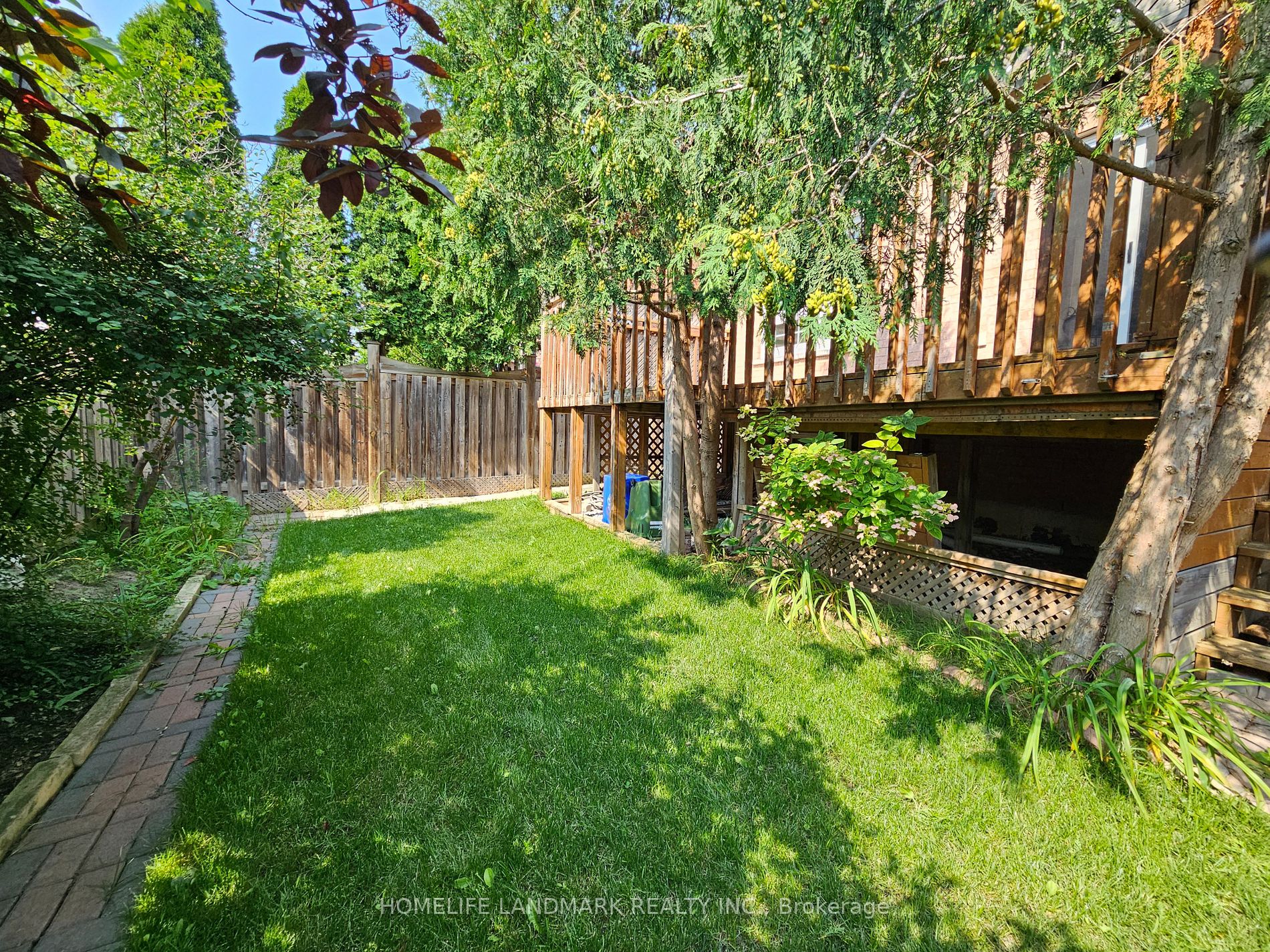 135 Stonebriar Dr