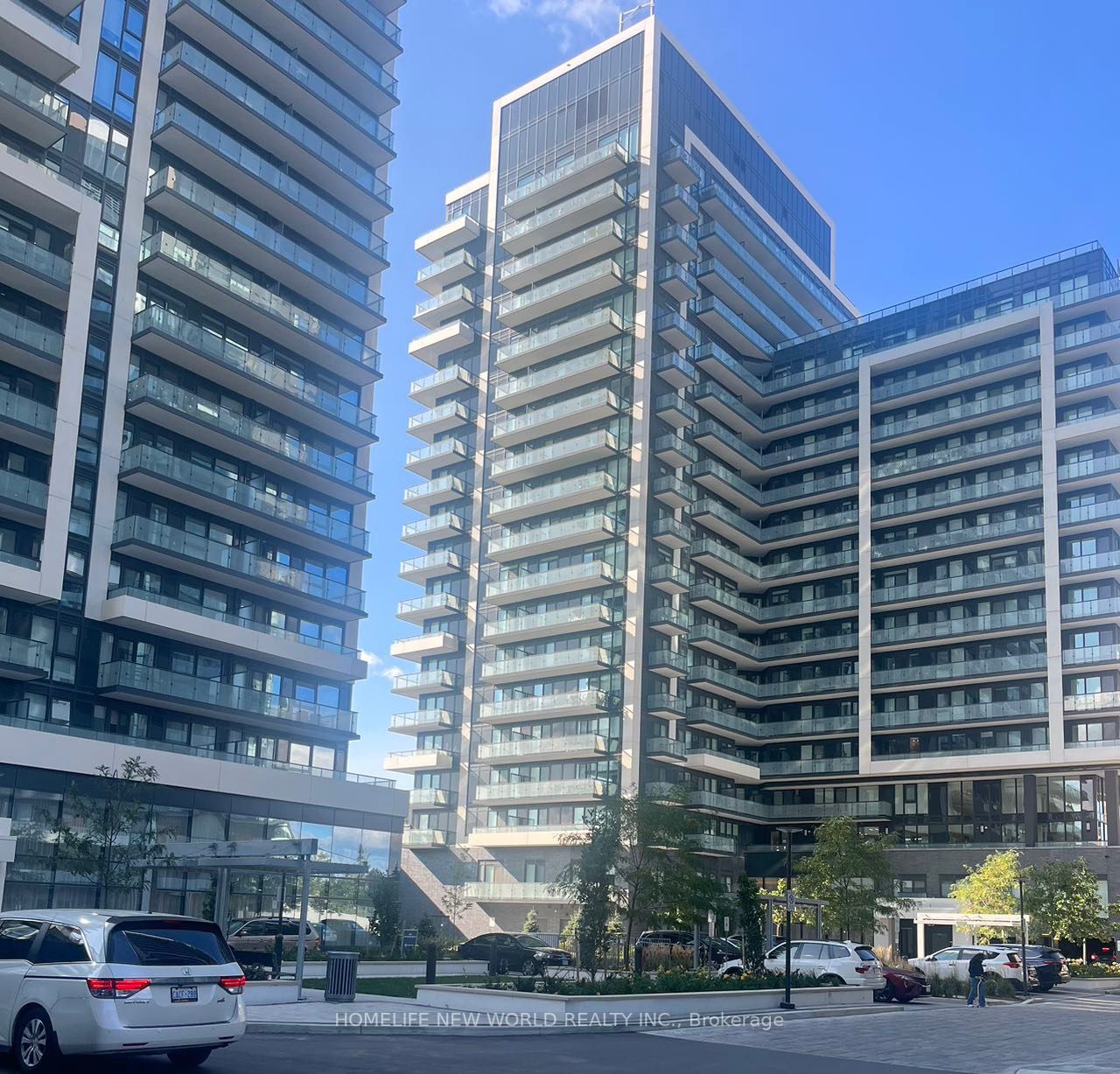 105 Oneida Crescent Cres W, #2202