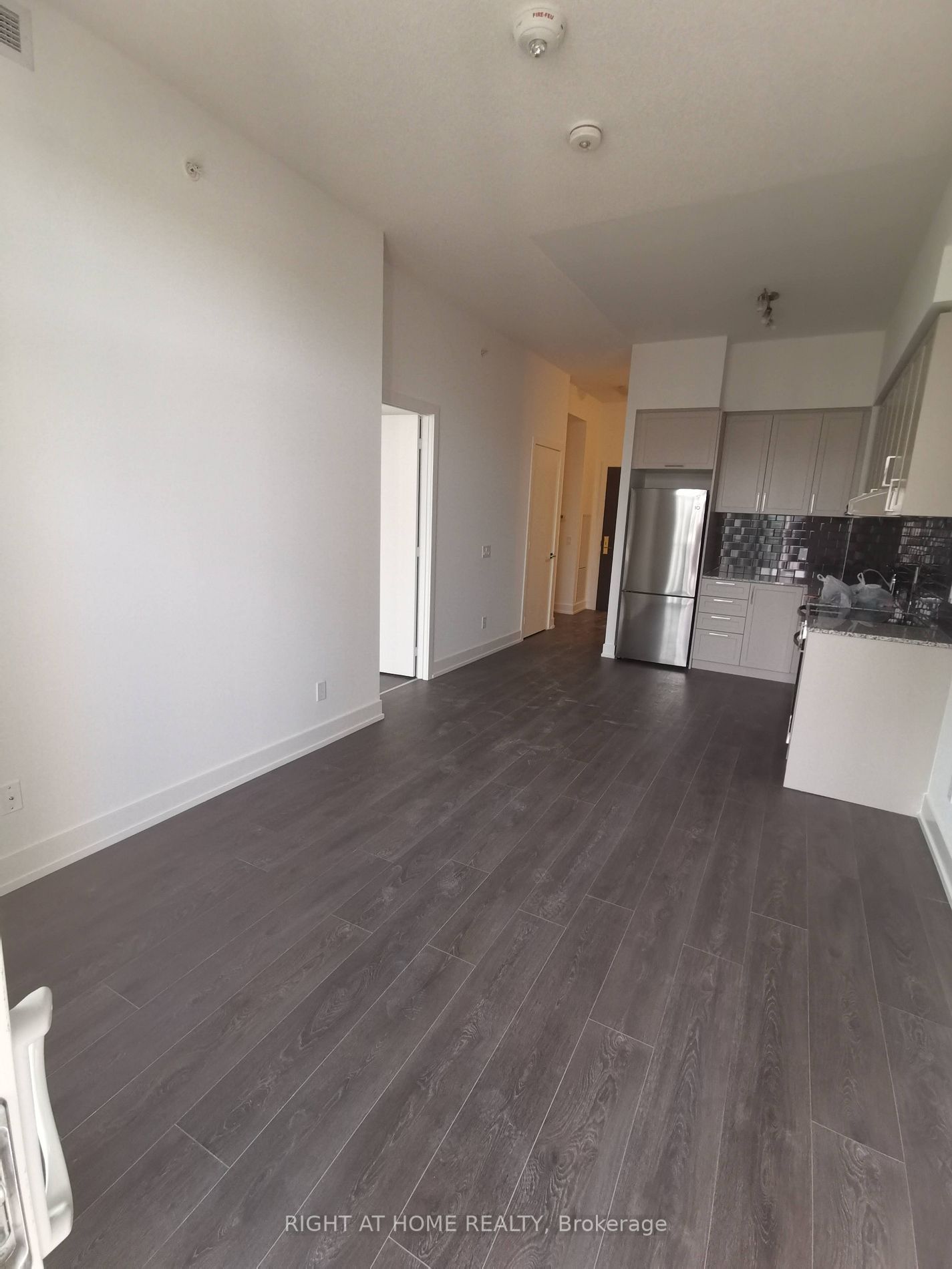278 Buchanan Dr, #816E