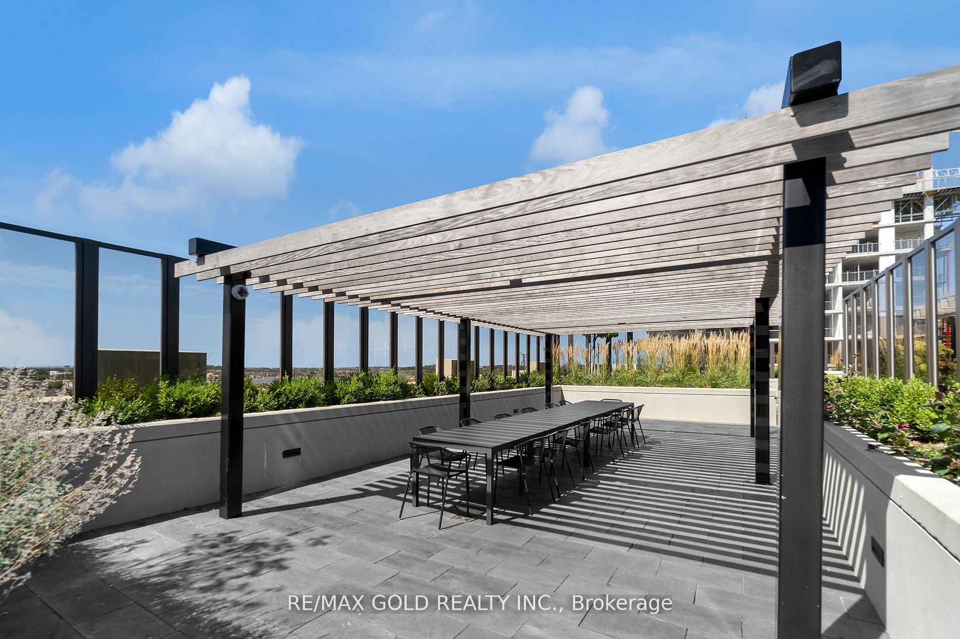 9085 Jane Street, #705
