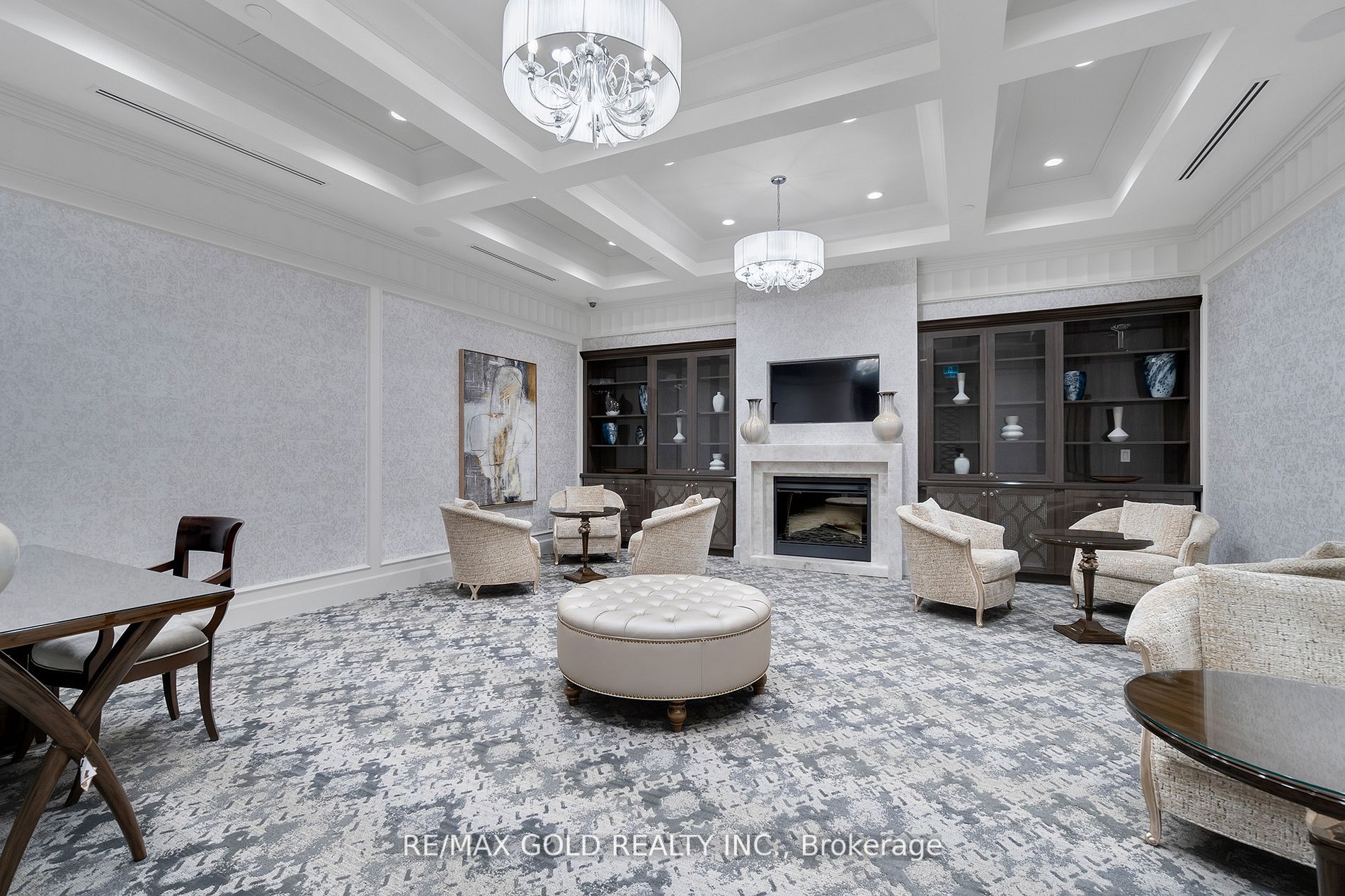 9085 Jane Street, #705