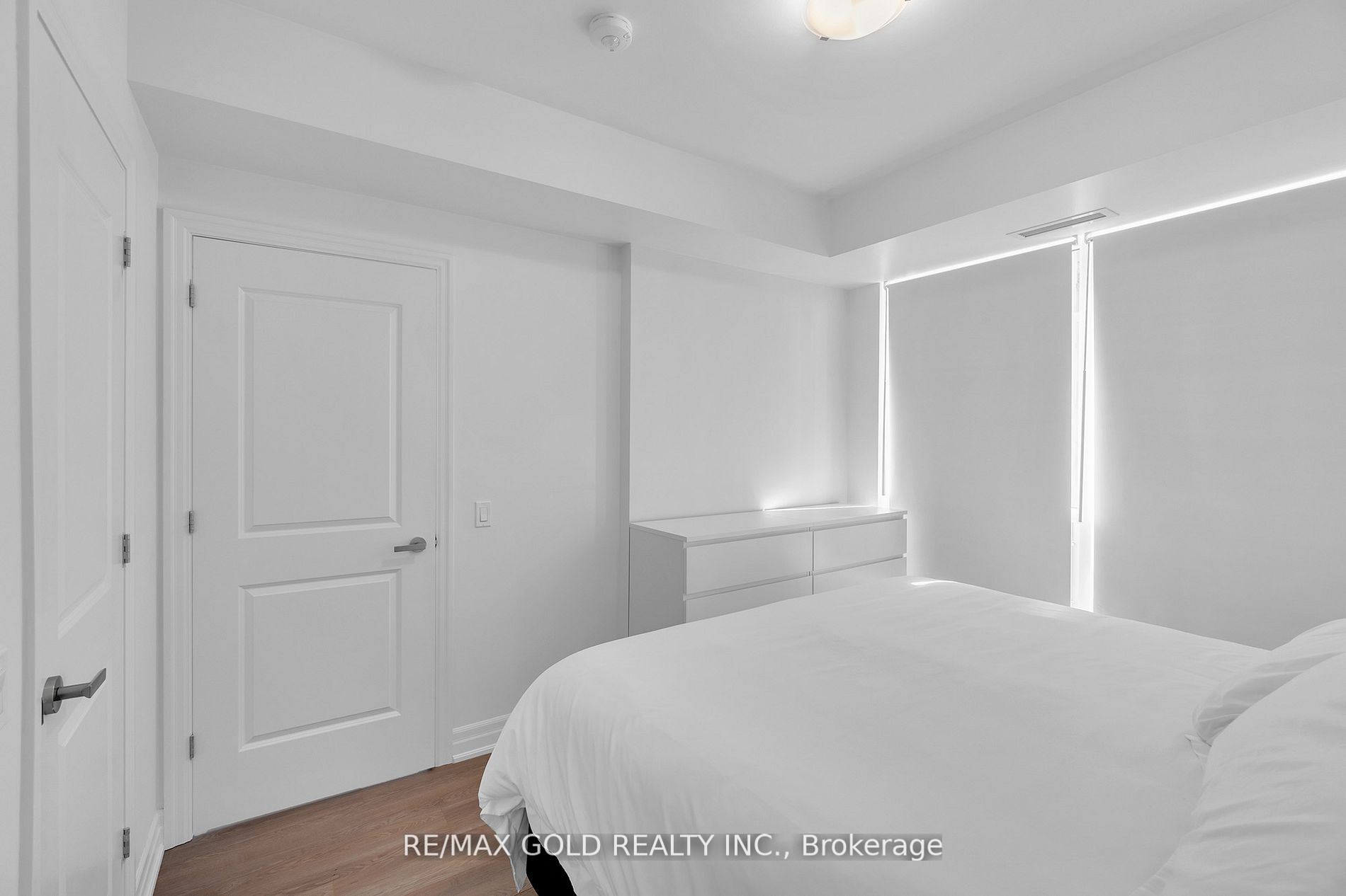 9085 Jane Street, #705