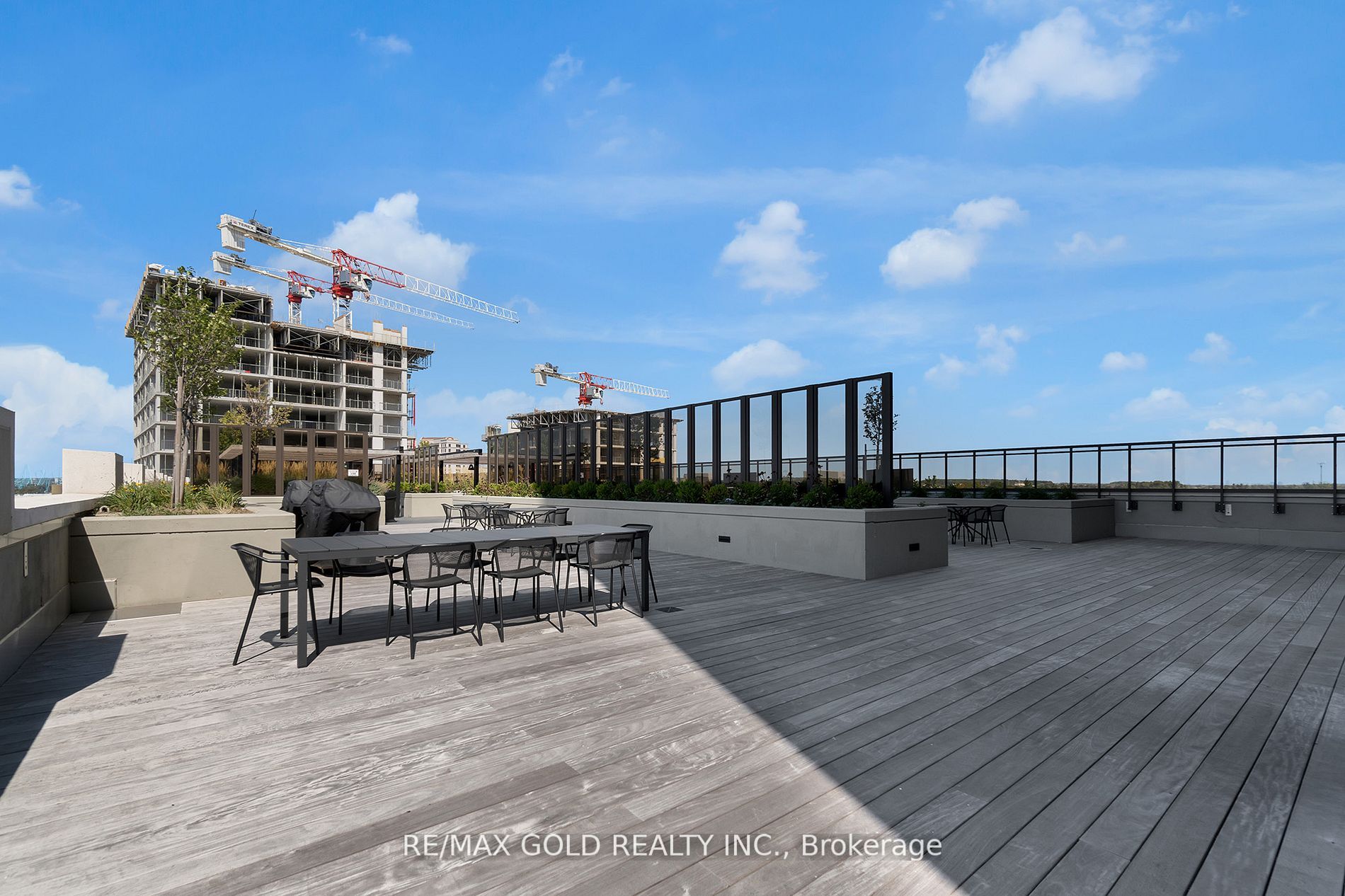9085 Jane Street, #705