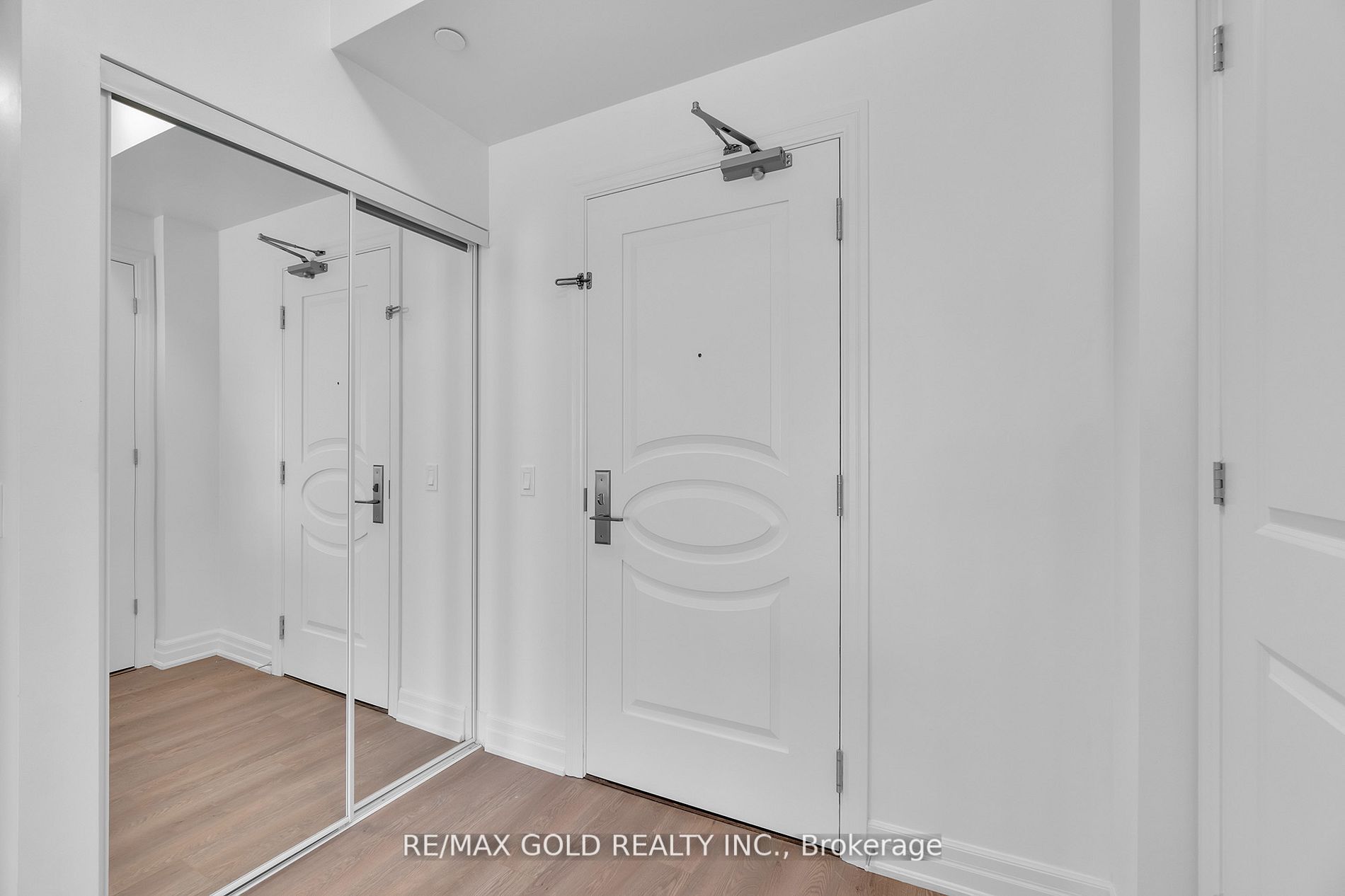 9085 Jane Street, #705