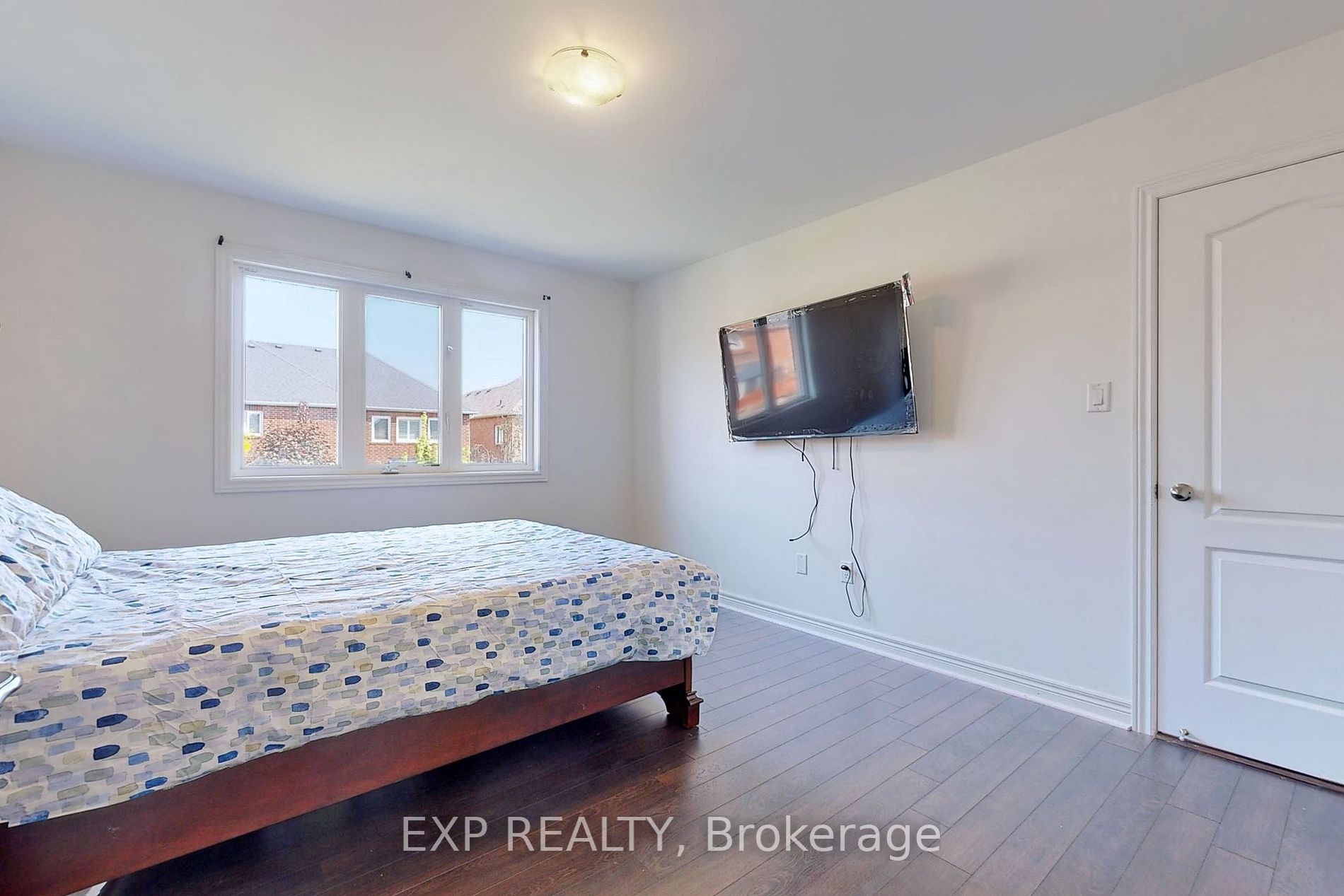 8 Citrine Drive