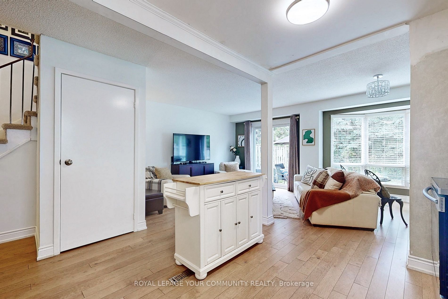 56 Raleigh Cres