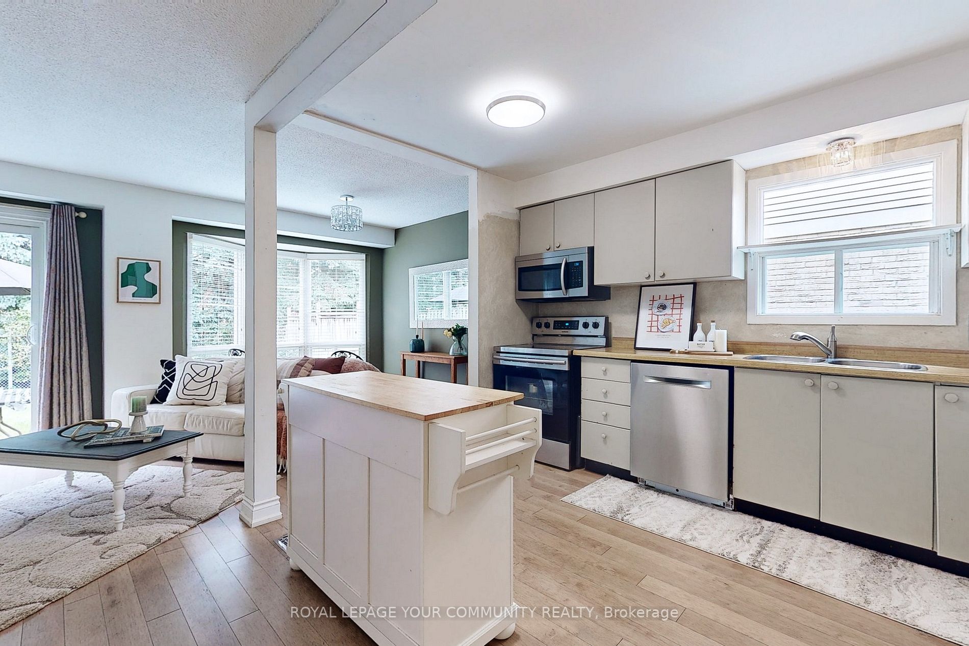 56 Raleigh Cres