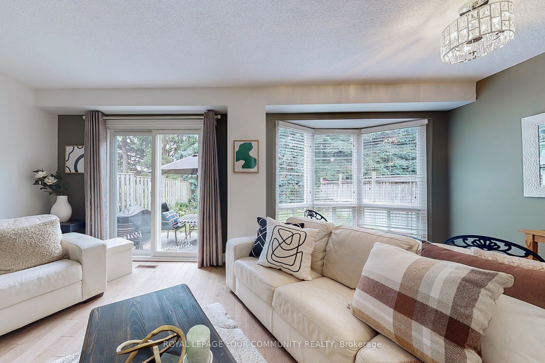 56 Raleigh Cres