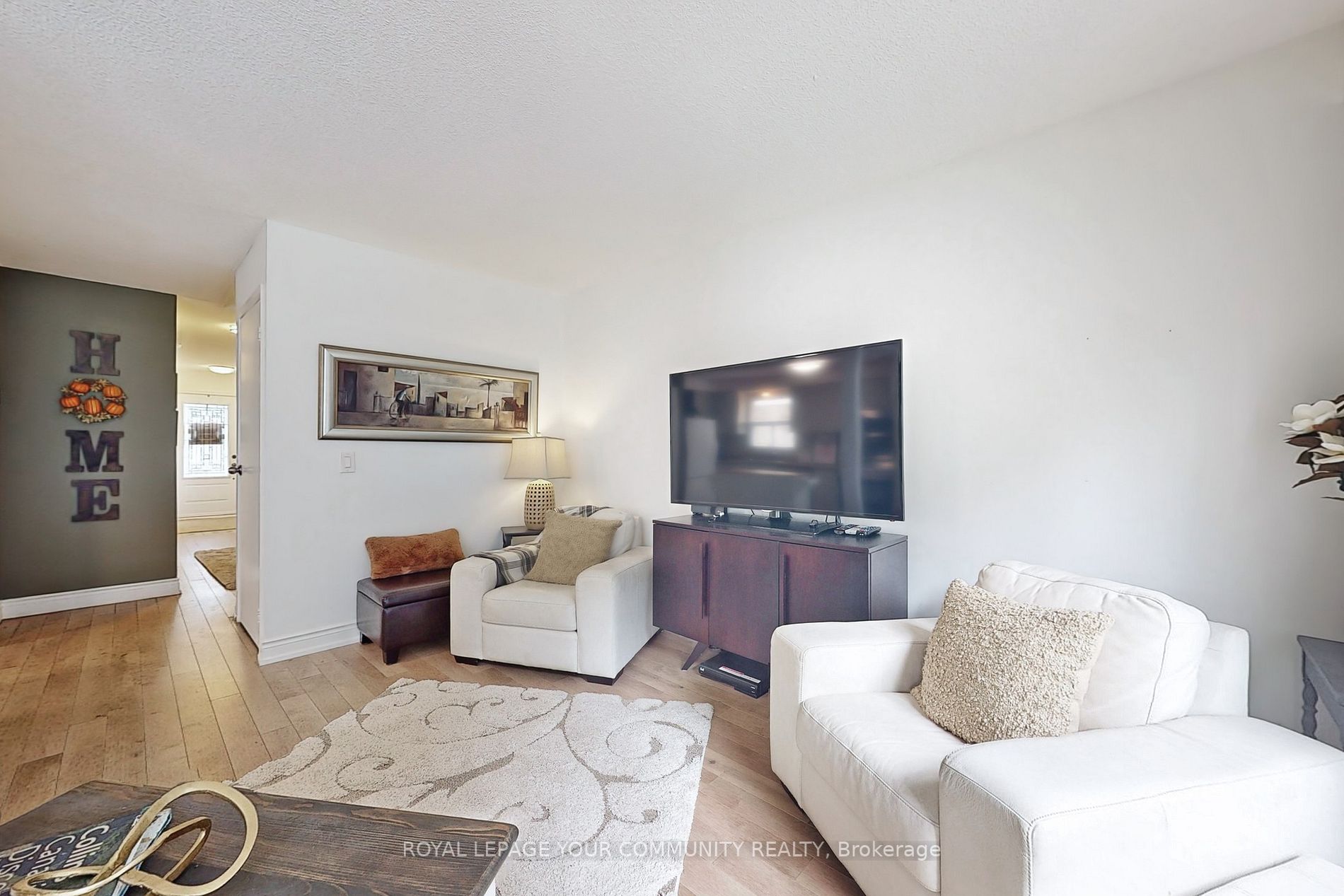 56 Raleigh Cres