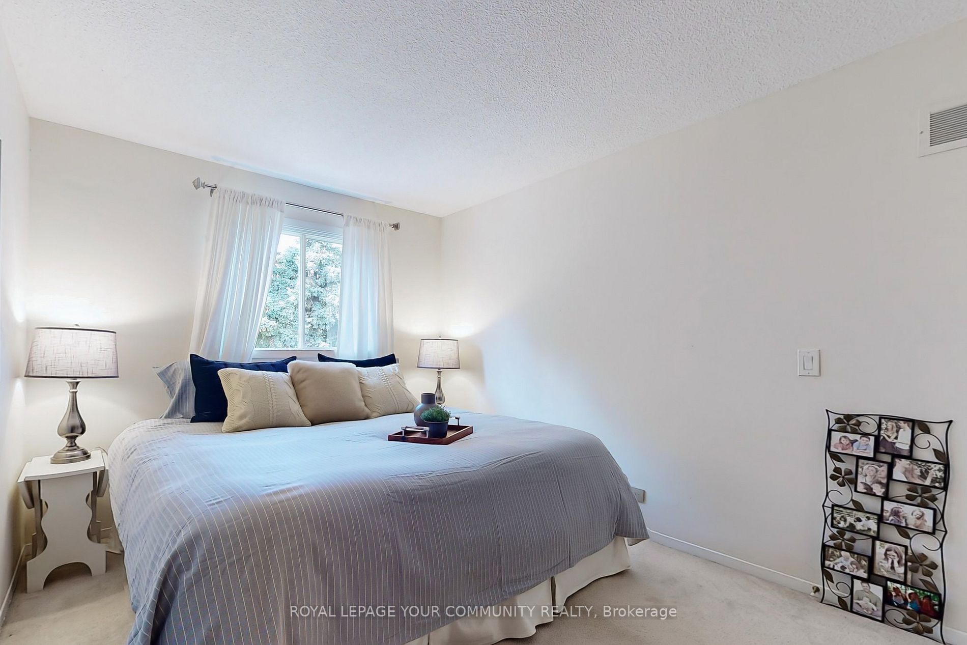56 Raleigh Cres