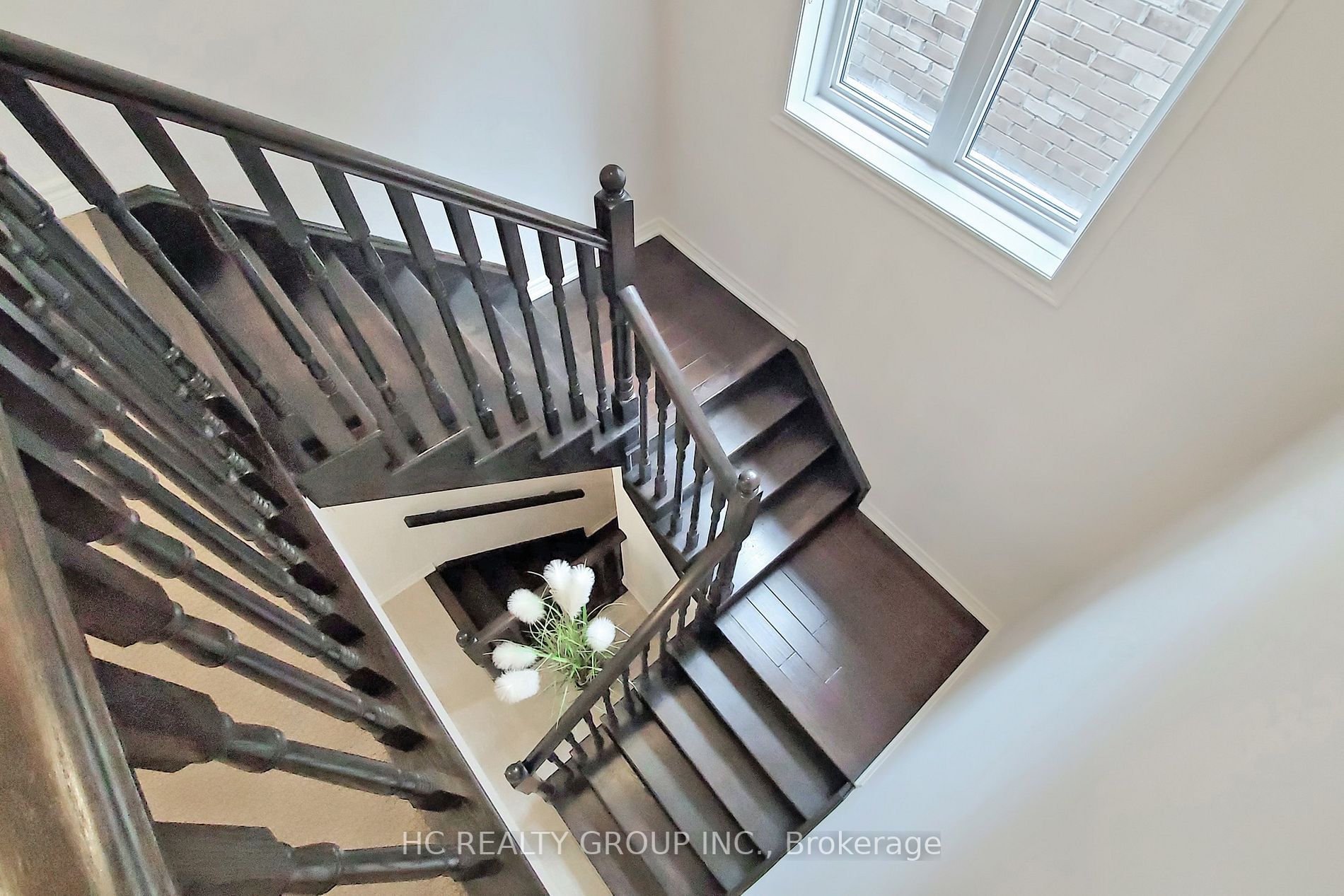 86 Robb Thompson Rd