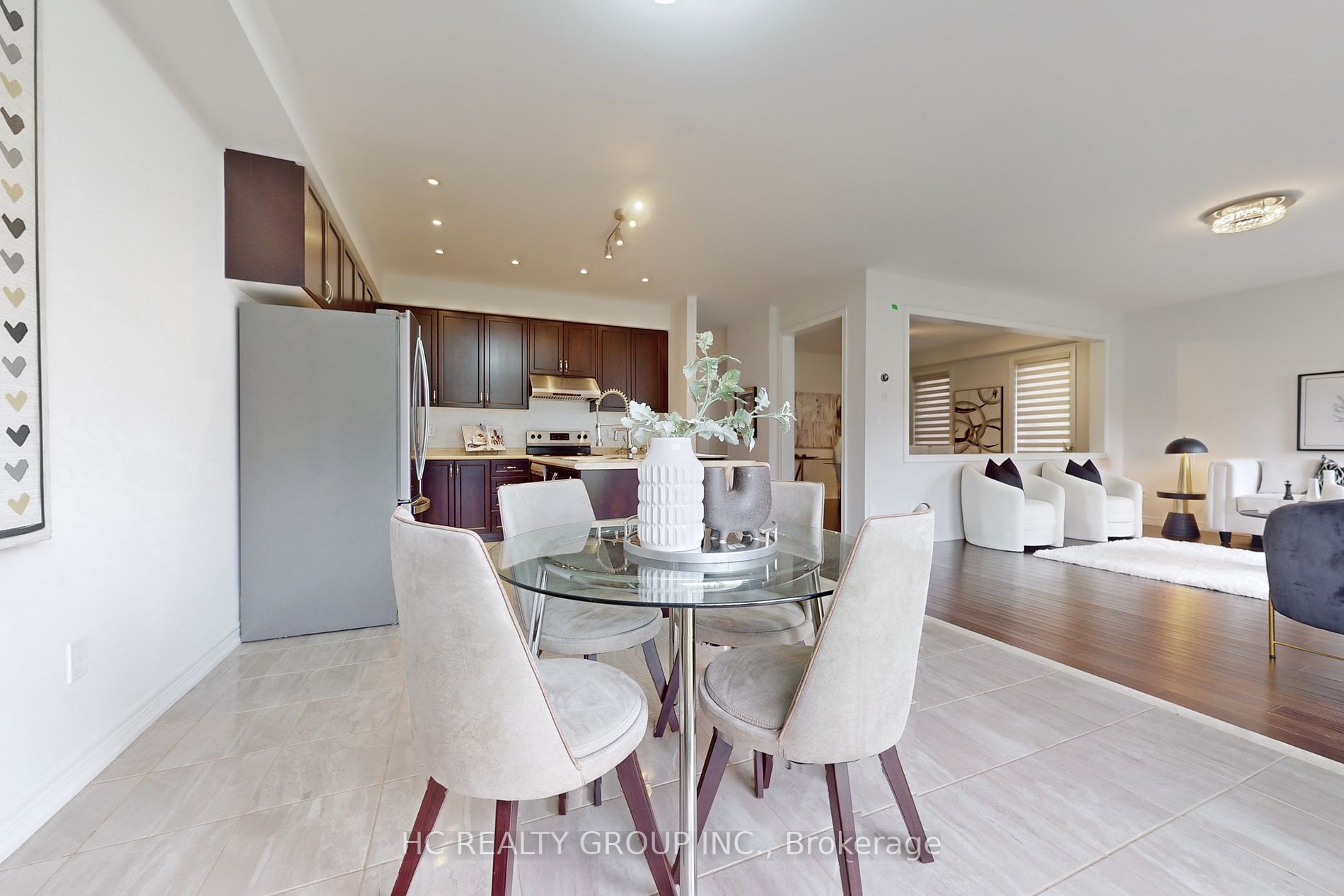 86 Robb Thompson Rd