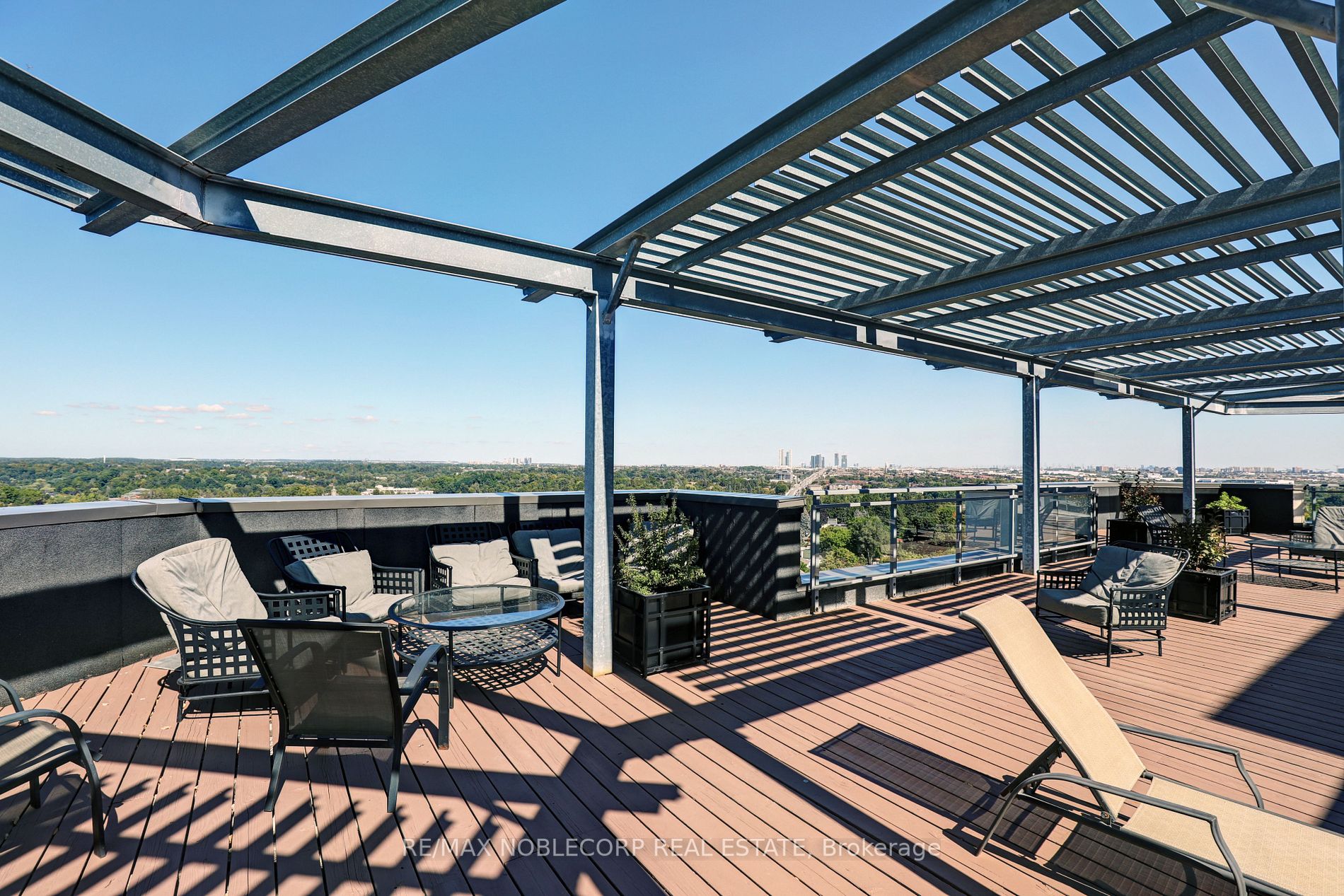 7730 Kipling Ave, #907