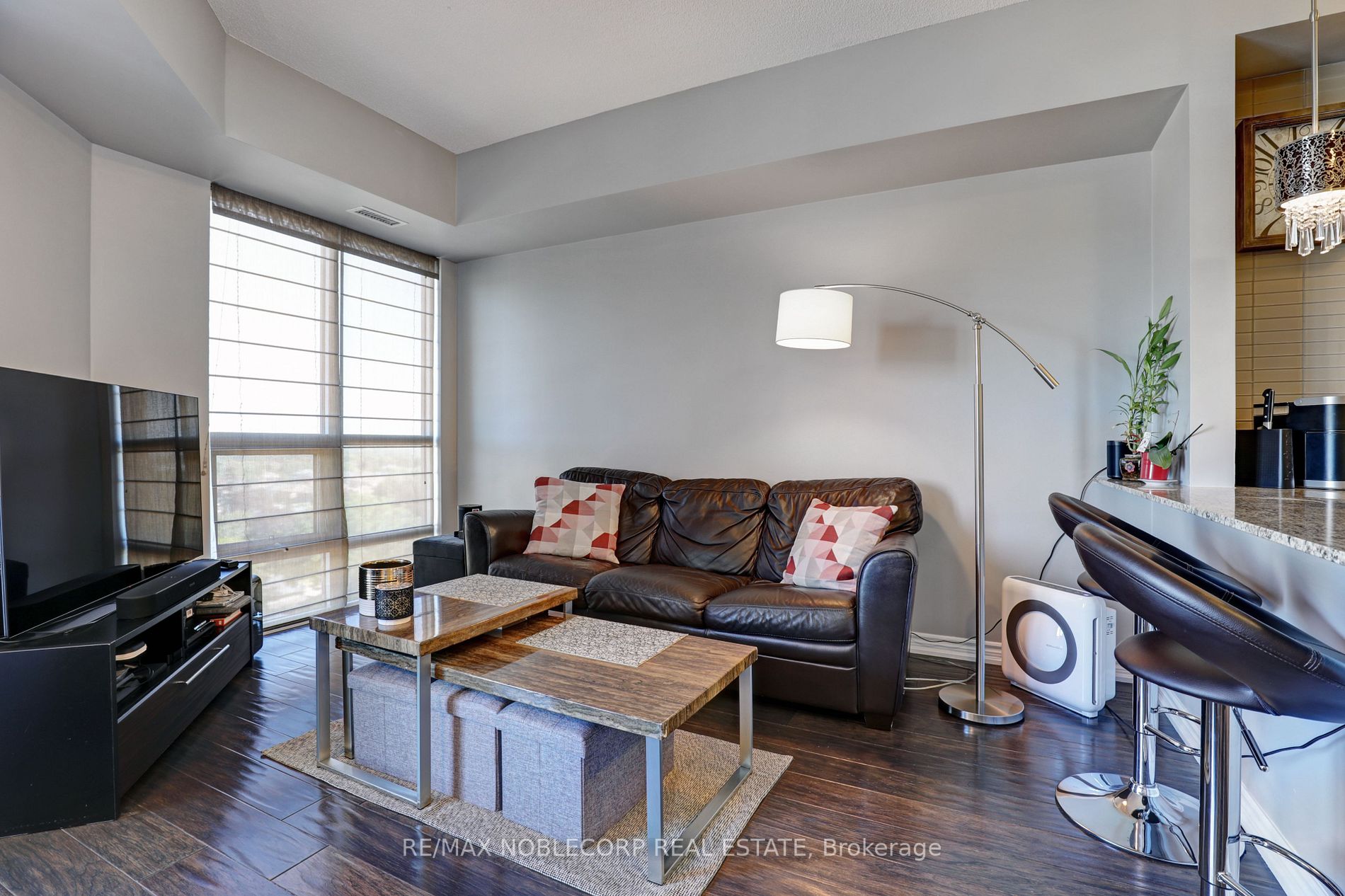 7730 Kipling Ave, #907
