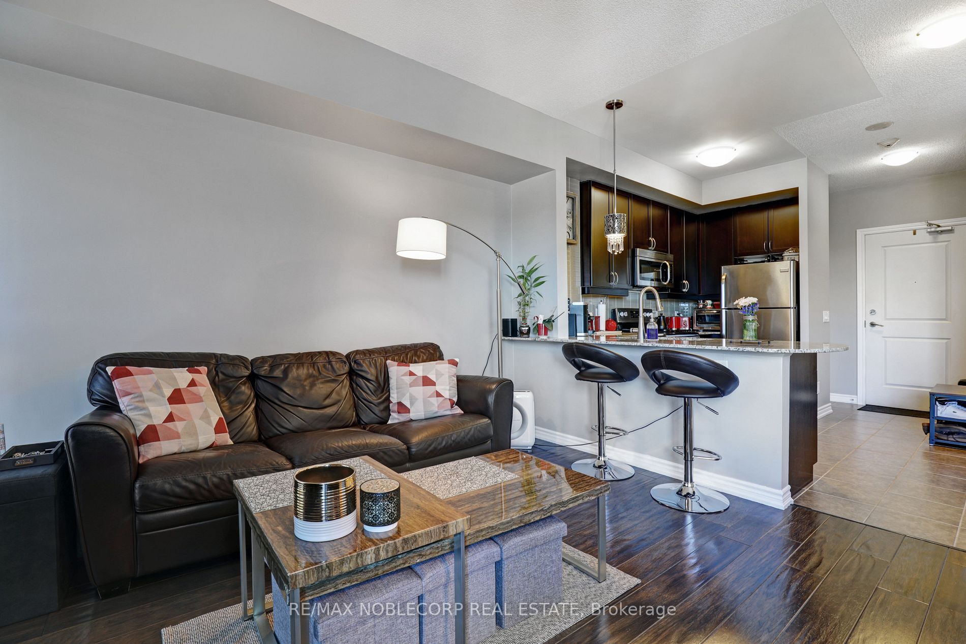 7730 Kipling Ave, #907