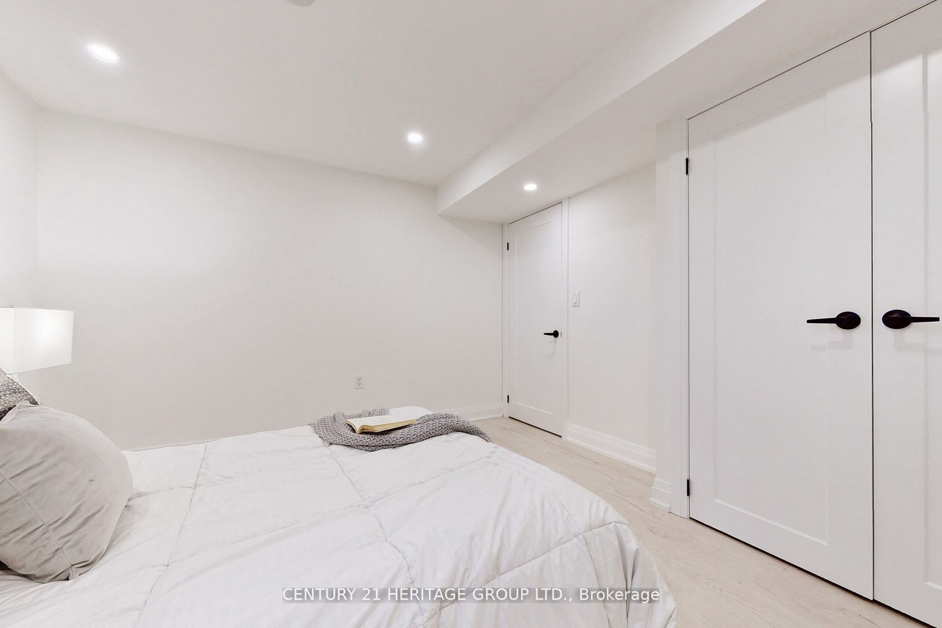 1 Rosegarden Cres