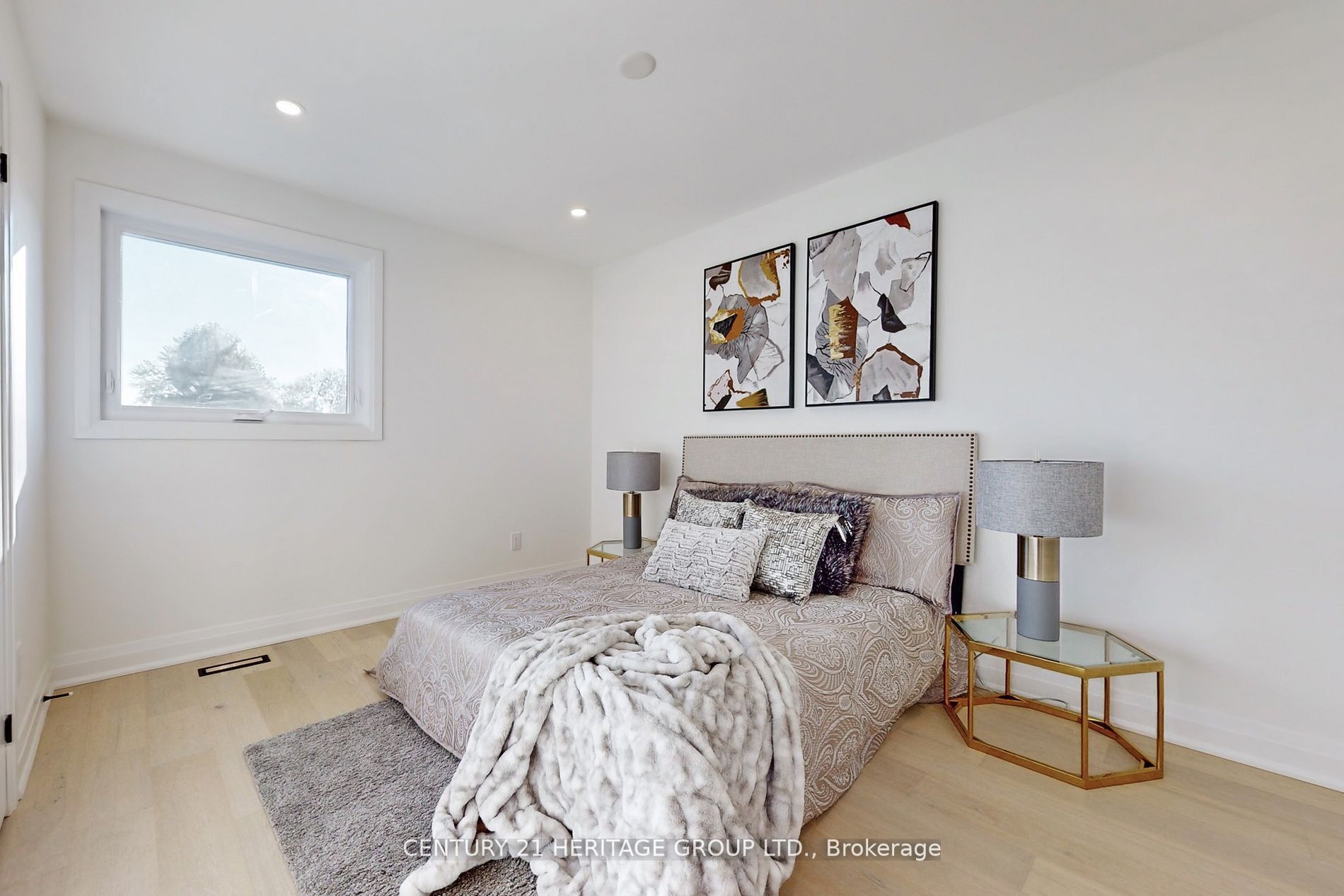 1 Rosegarden Cres