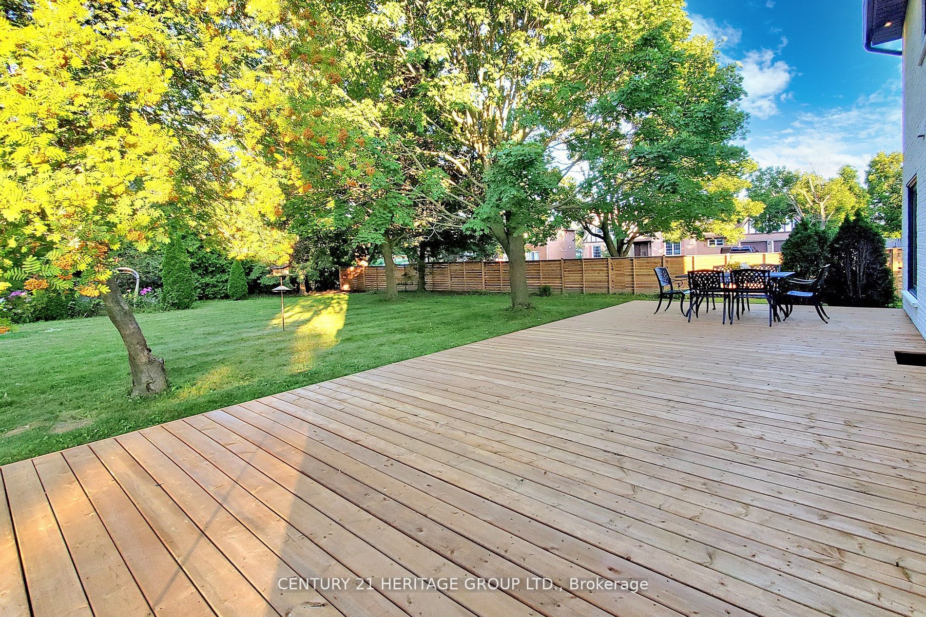 1 Rosegarden Cres