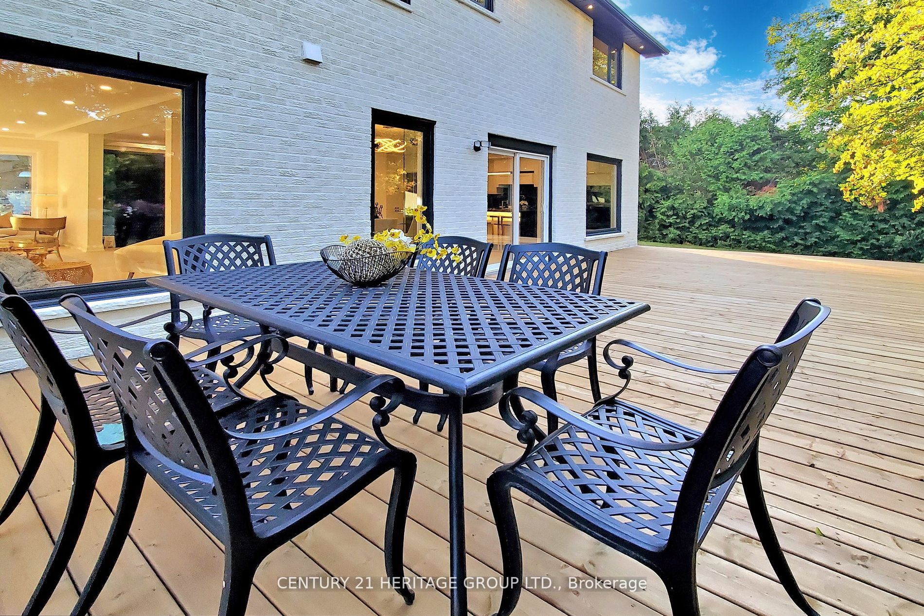 1 Rosegarden Cres