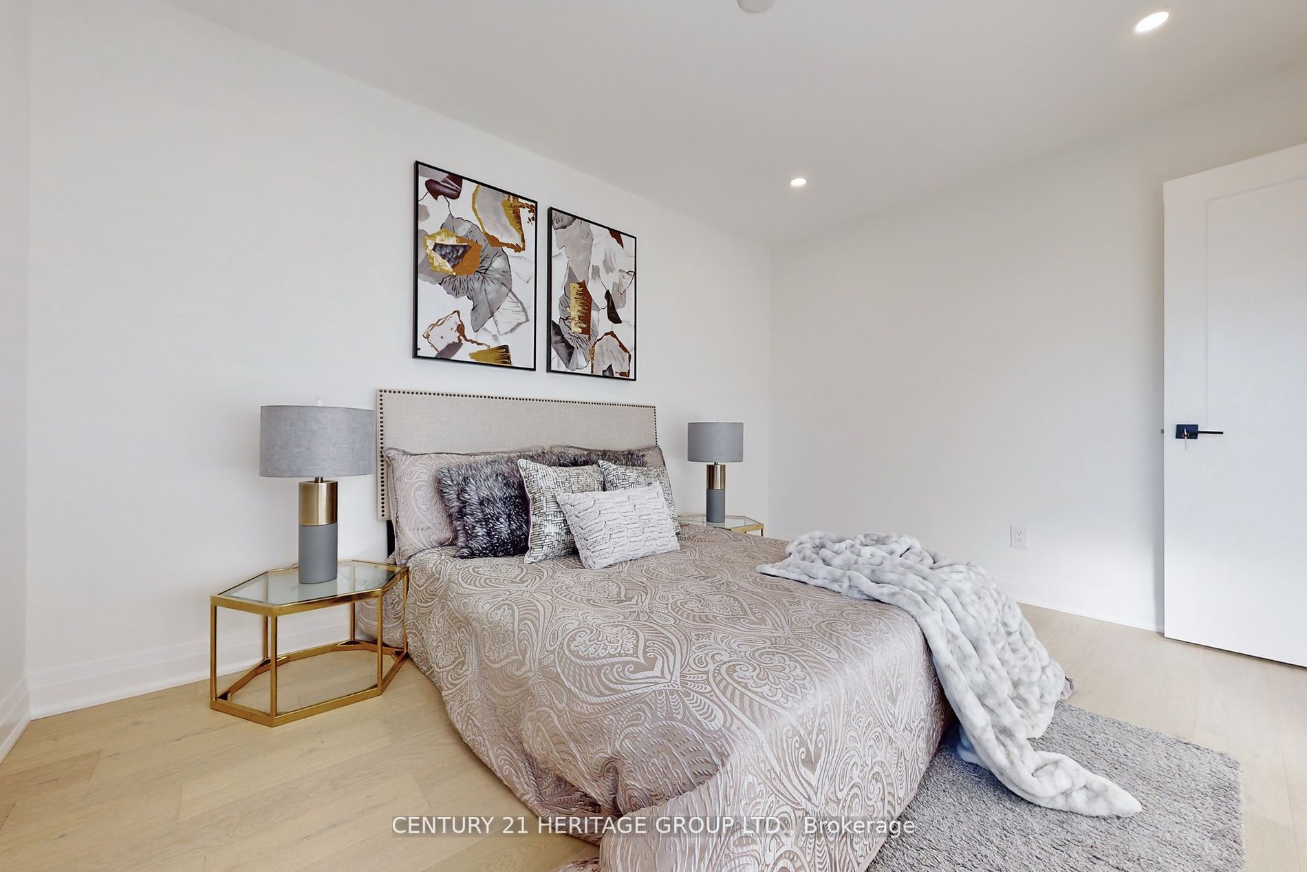 1 Rosegarden Cres