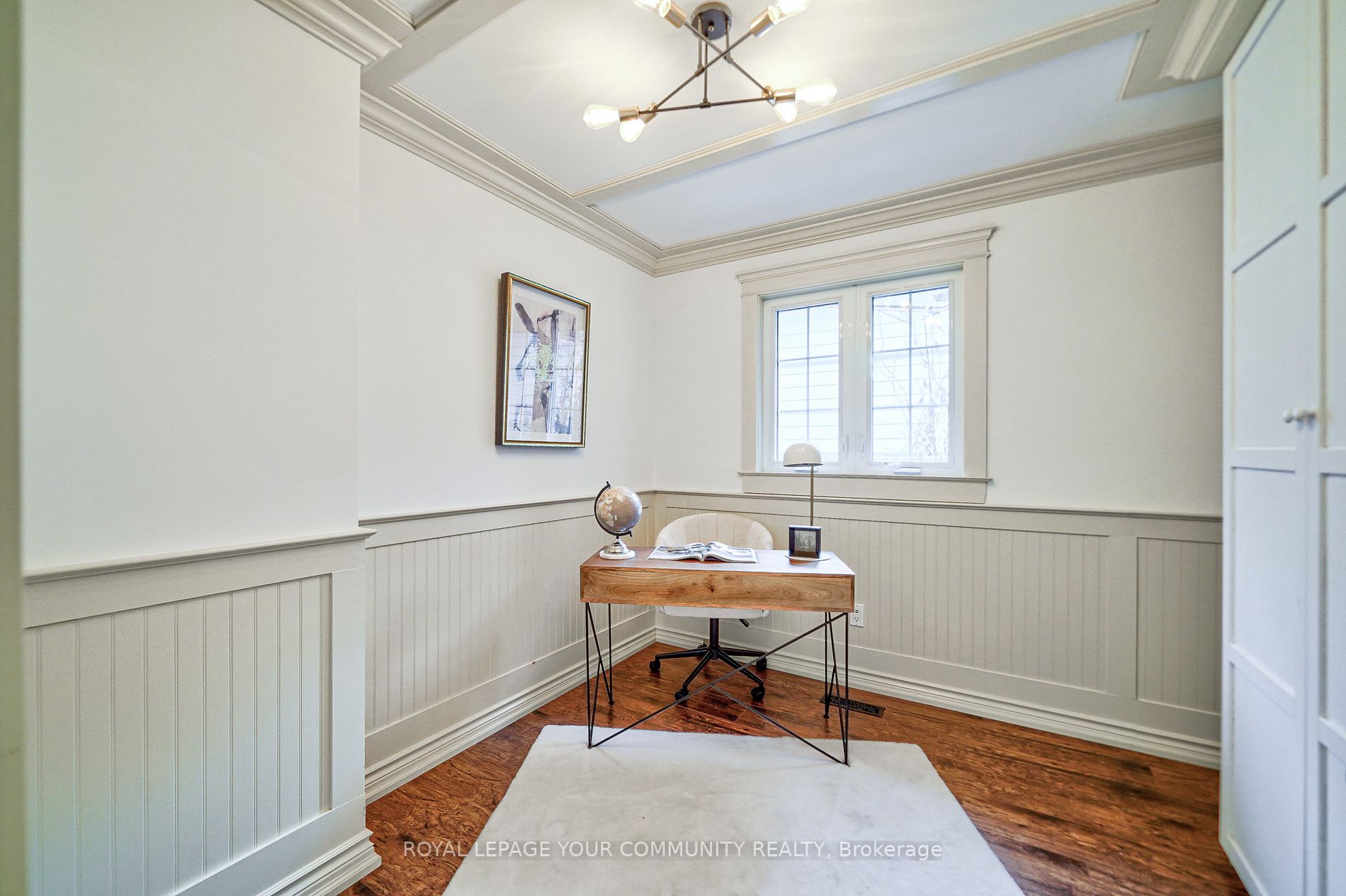 60 Hillview Drive