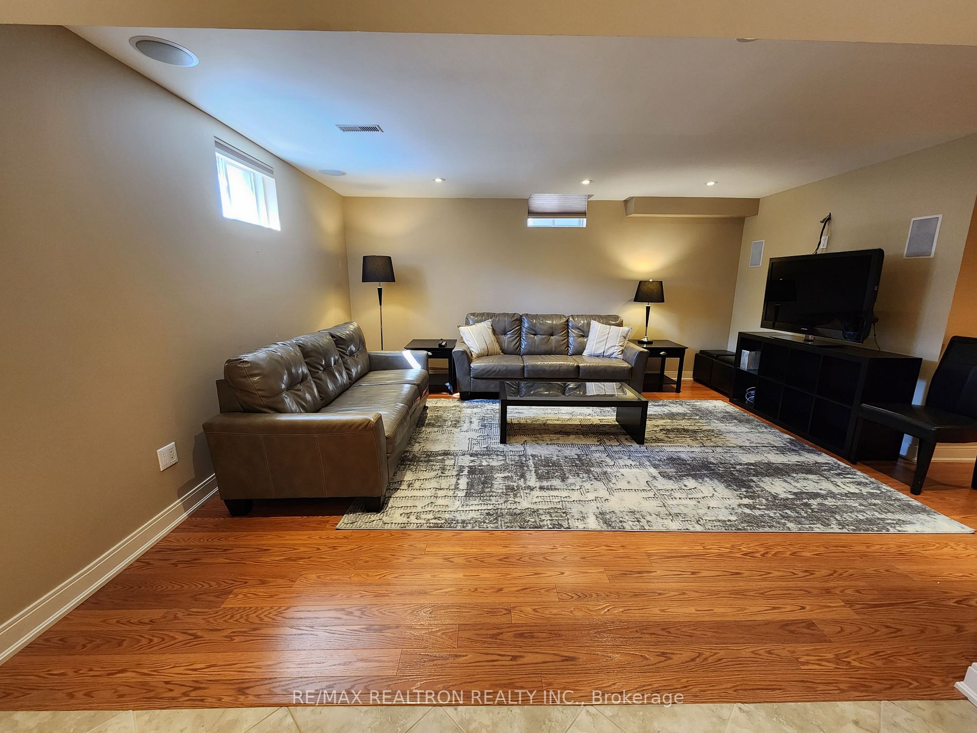 36 Foxbridge Way, #Bsmt