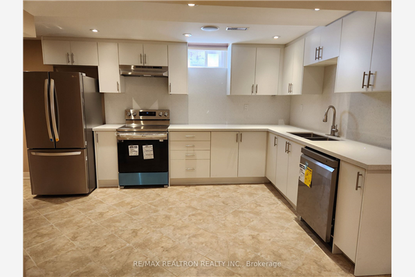 36 Foxbridge Way, Vaughan