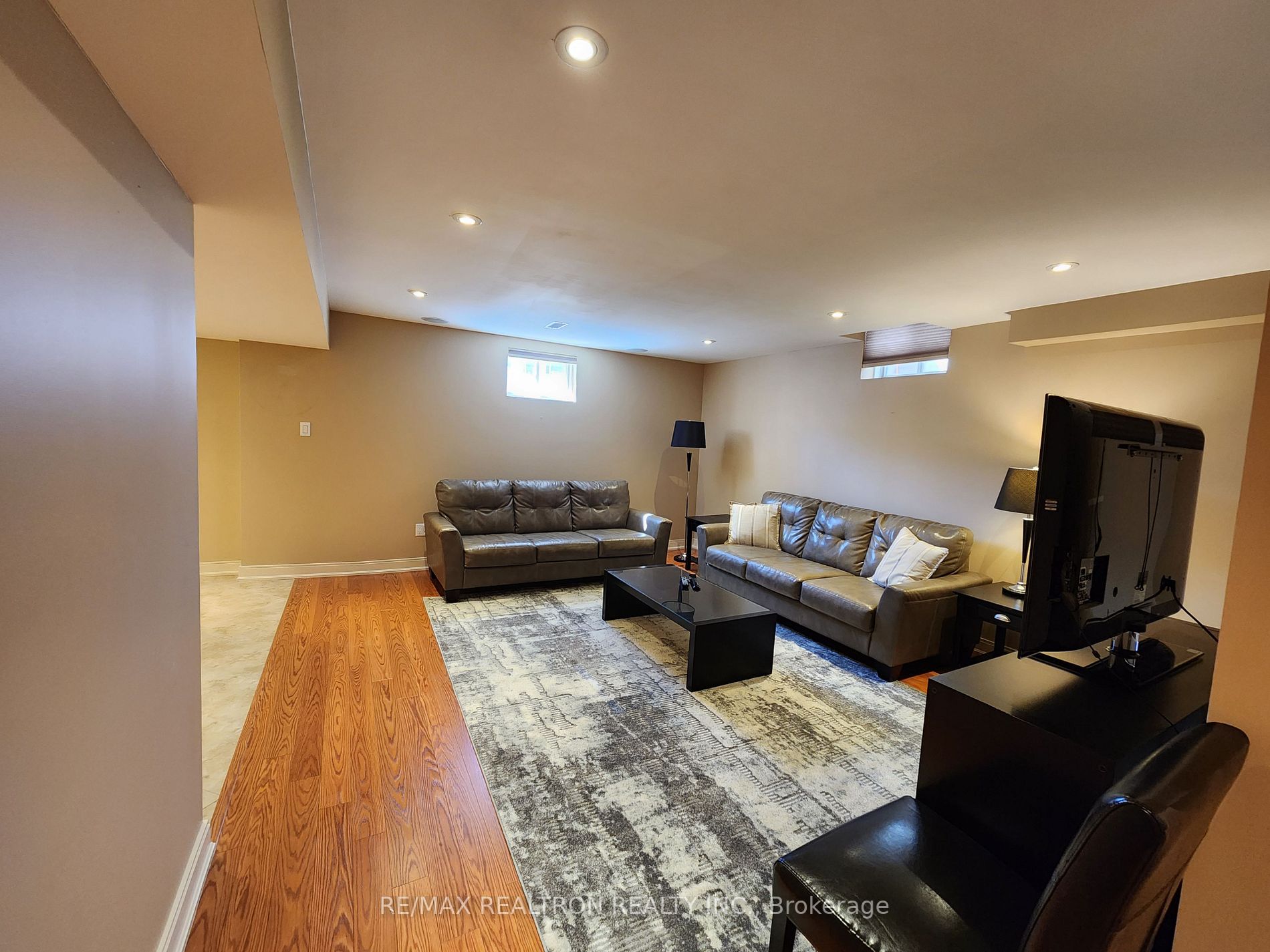 36 Foxbridge Way, #Bsmt