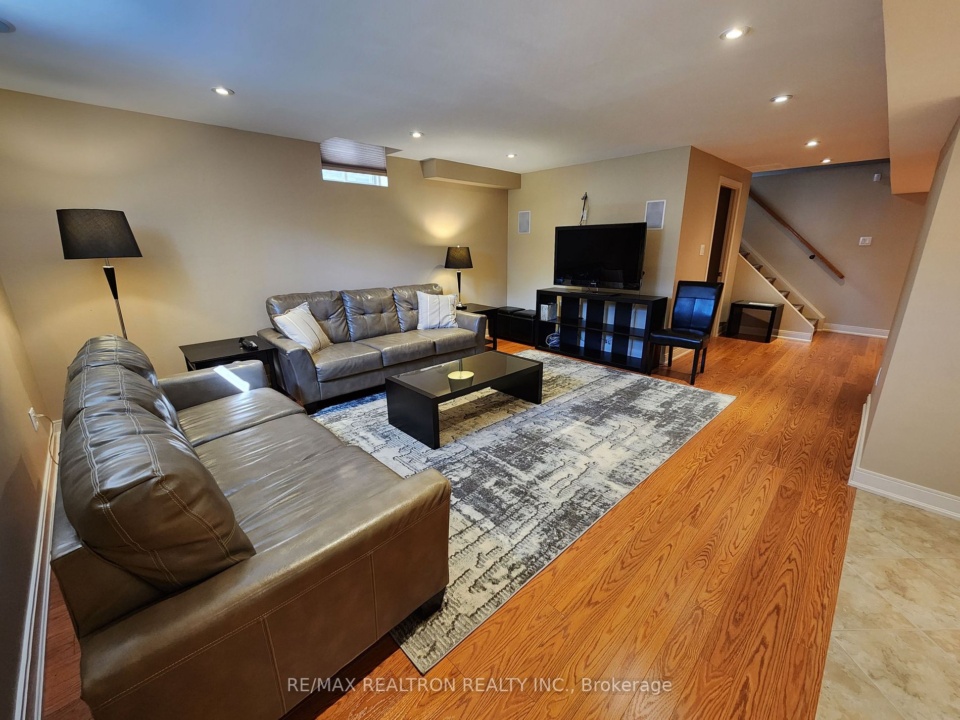 36 Foxbridge Way, #Bsmt