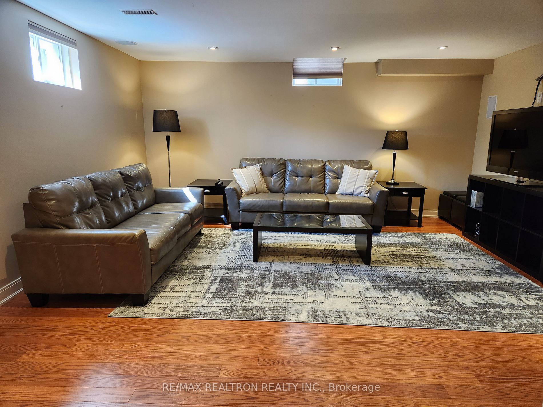 36 Foxbridge Way, #Bsmt