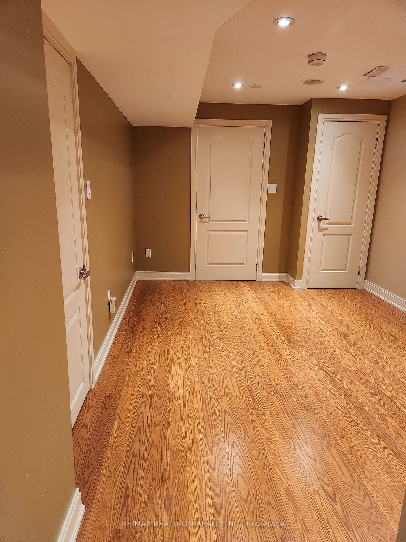 36 Foxbridge Way, #Bsmt