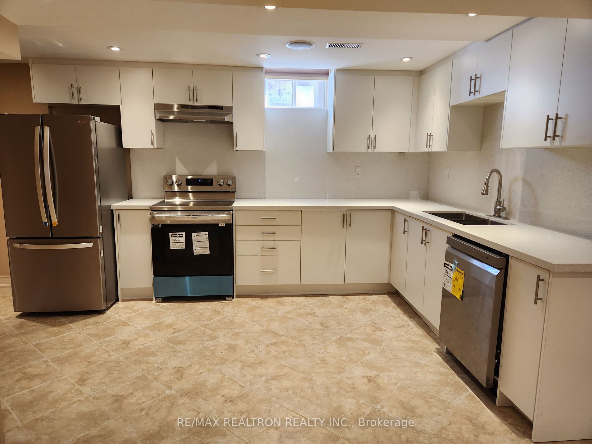 36 Foxbridge Way, #Bsmt