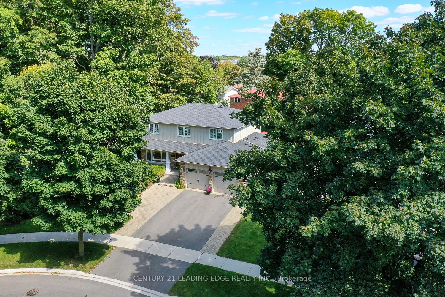 48 John Dexter Pl