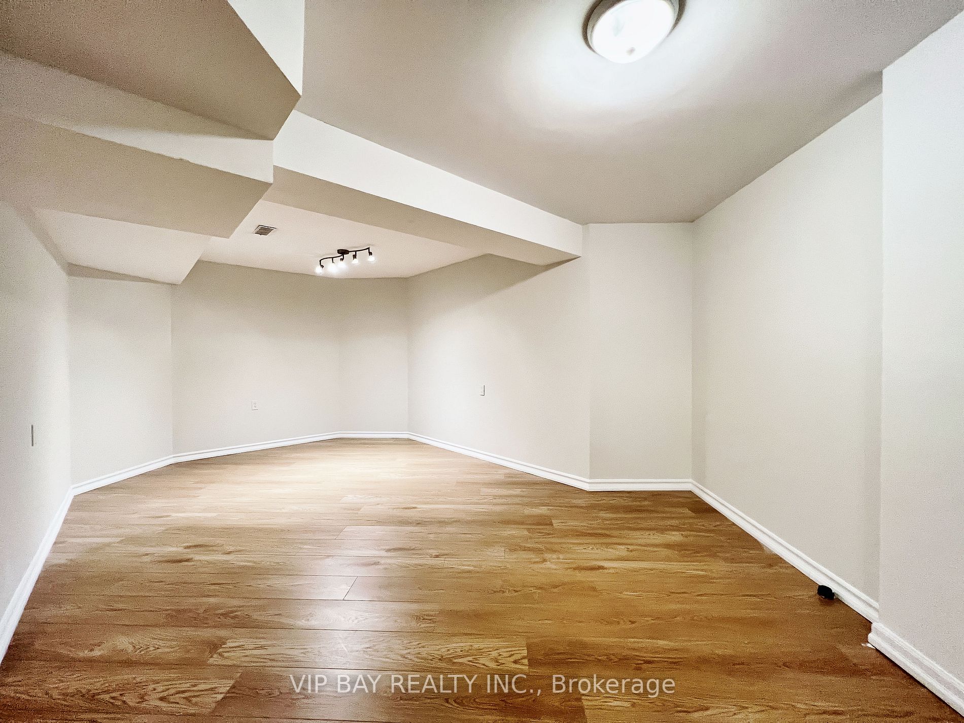 Listing N7011192 - Large Photo # 32