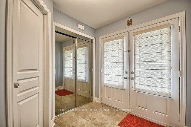 16 West Park Ave