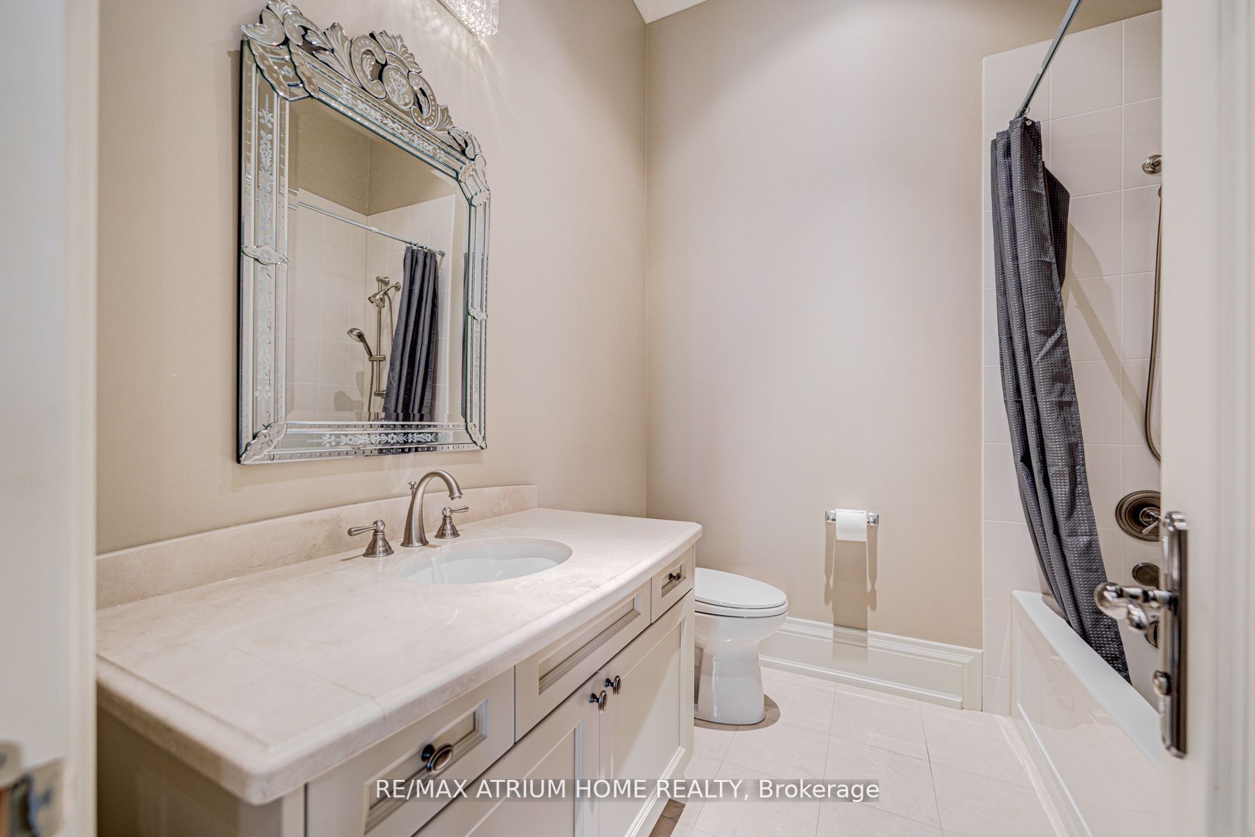71 Grandvista Cres