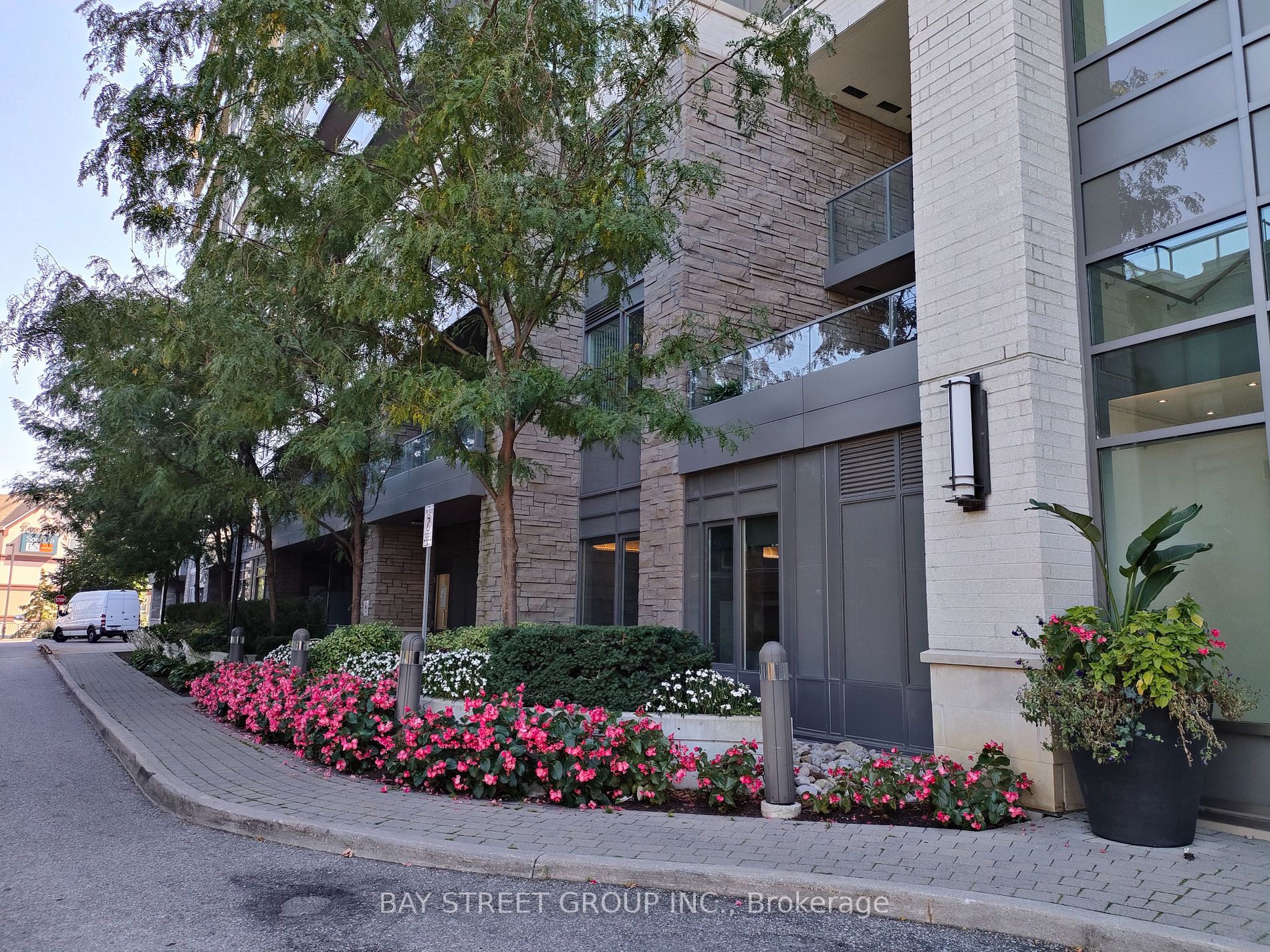 325 South Park Road, #705