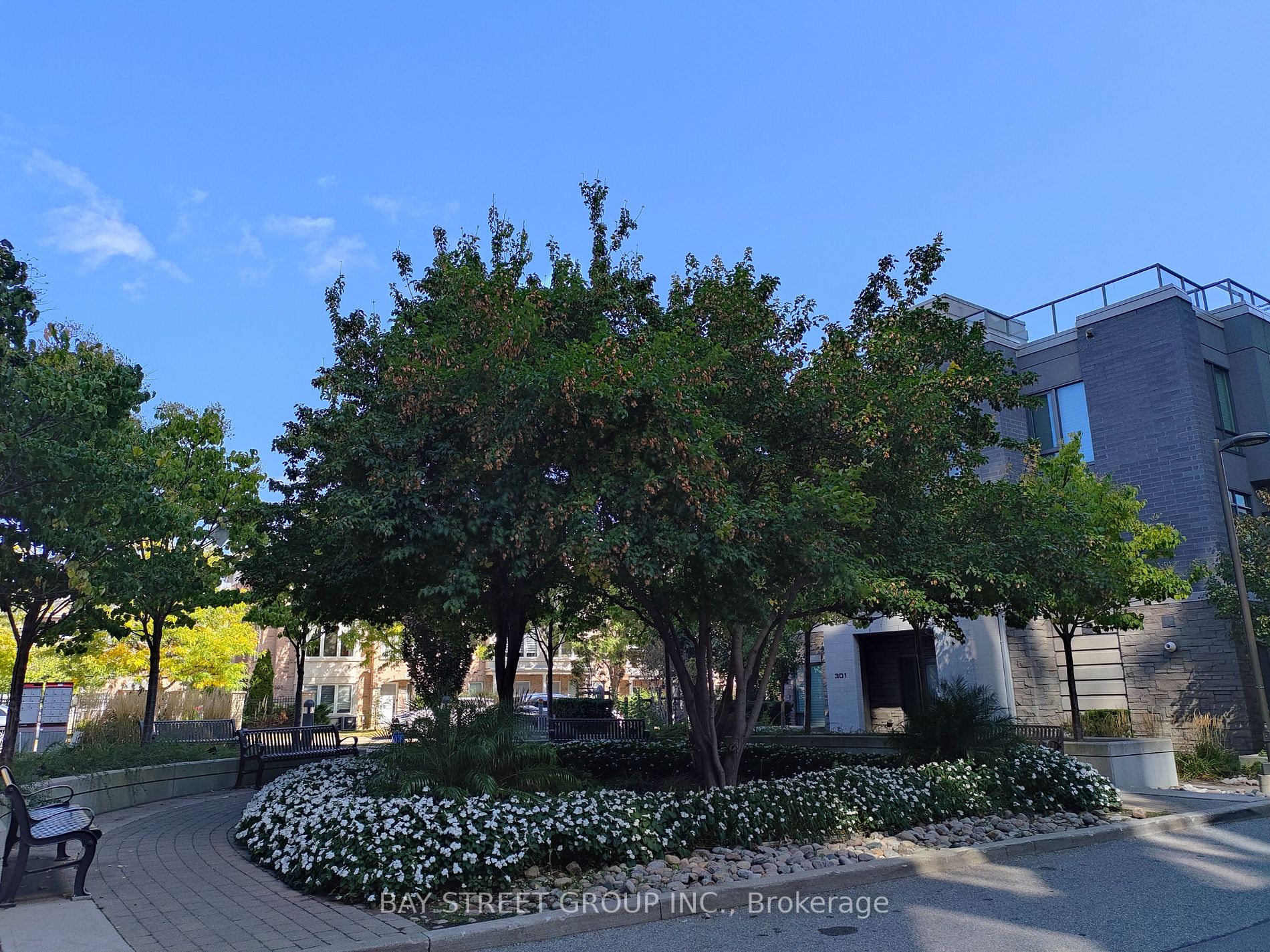 325 South Park Road, #705